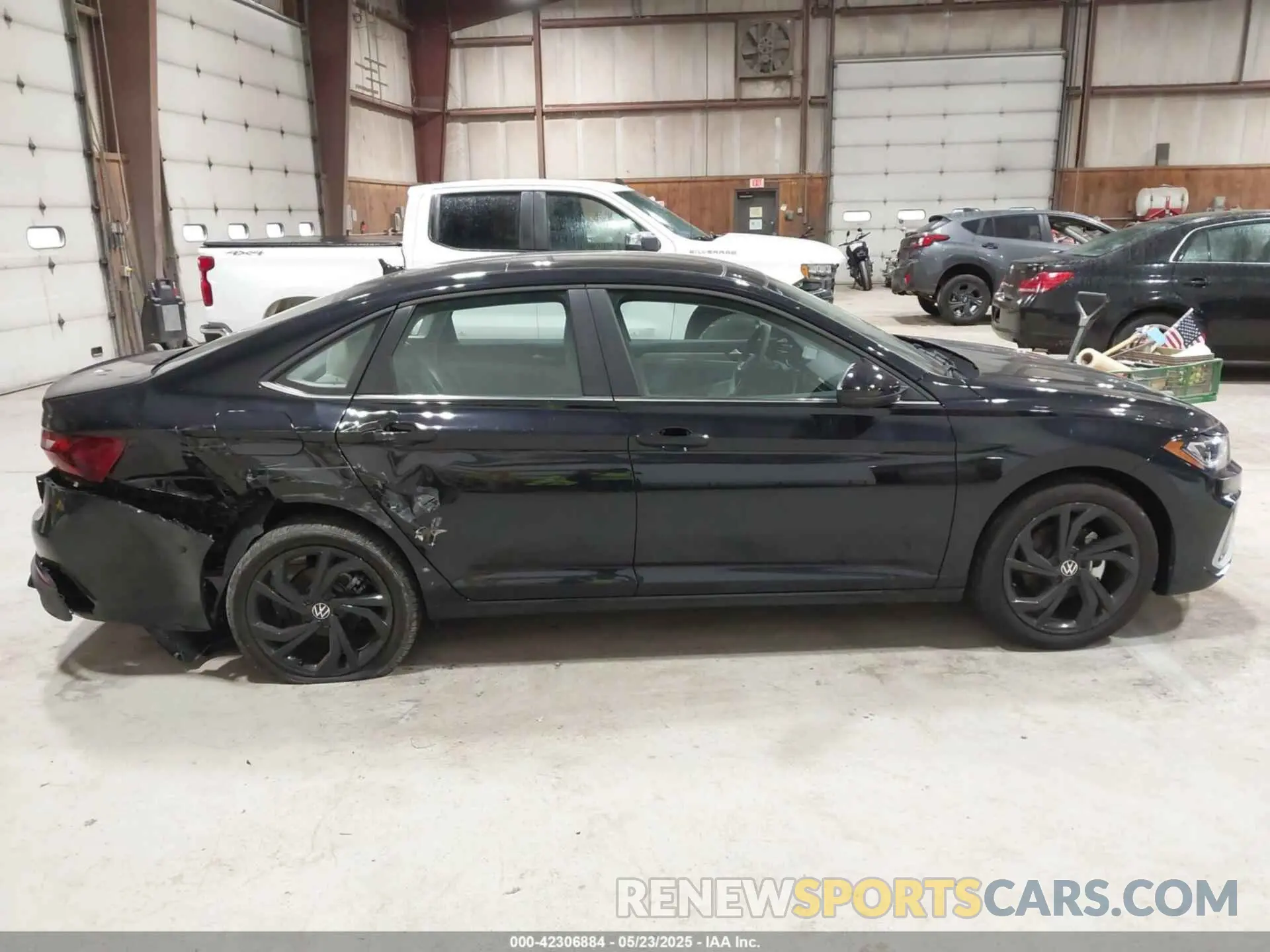 13 Photograph of a damaged car 3VW7X7BUXSM002760 VOLKSWAGEN JETTA 2025