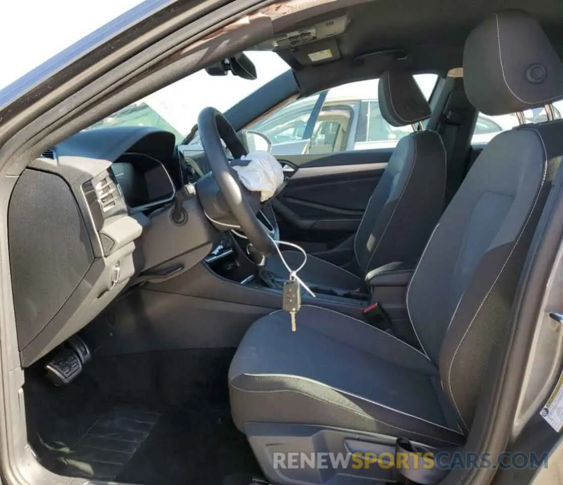 7 Photograph of a damaged car 3VWBX7BU3SM031415 VOLKSWAGEN JETTA 2025