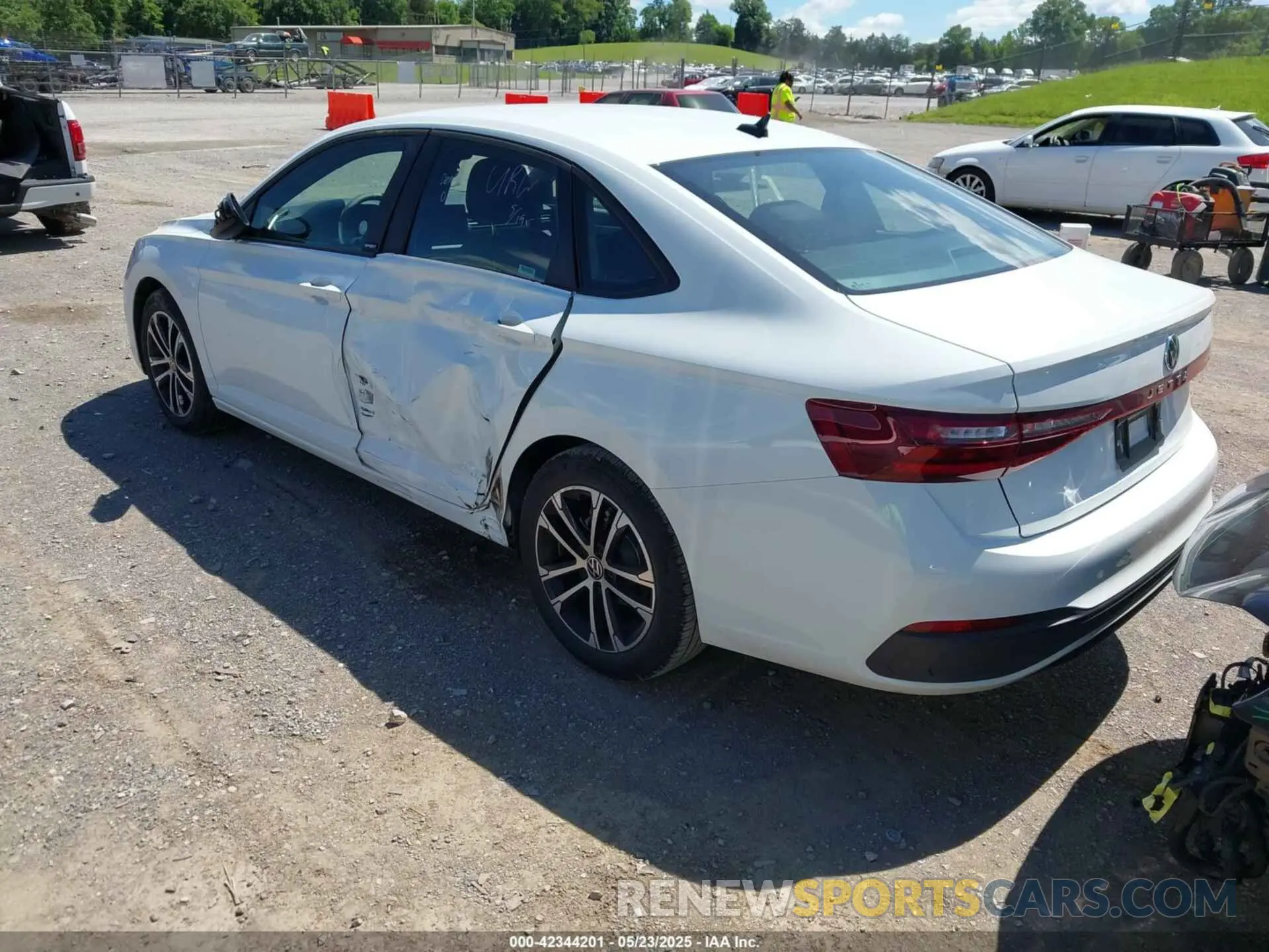 3 Photograph of a damaged car 3VWBX7BU5SM044702 VOLKSWAGEN JETTA 2025