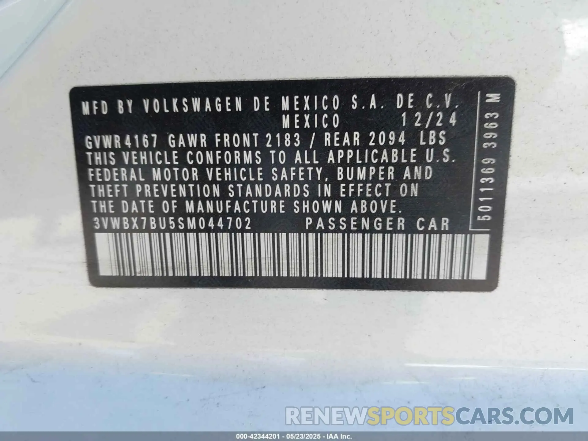 9 Photograph of a damaged car 3VWBX7BU5SM044702 VOLKSWAGEN JETTA 2025