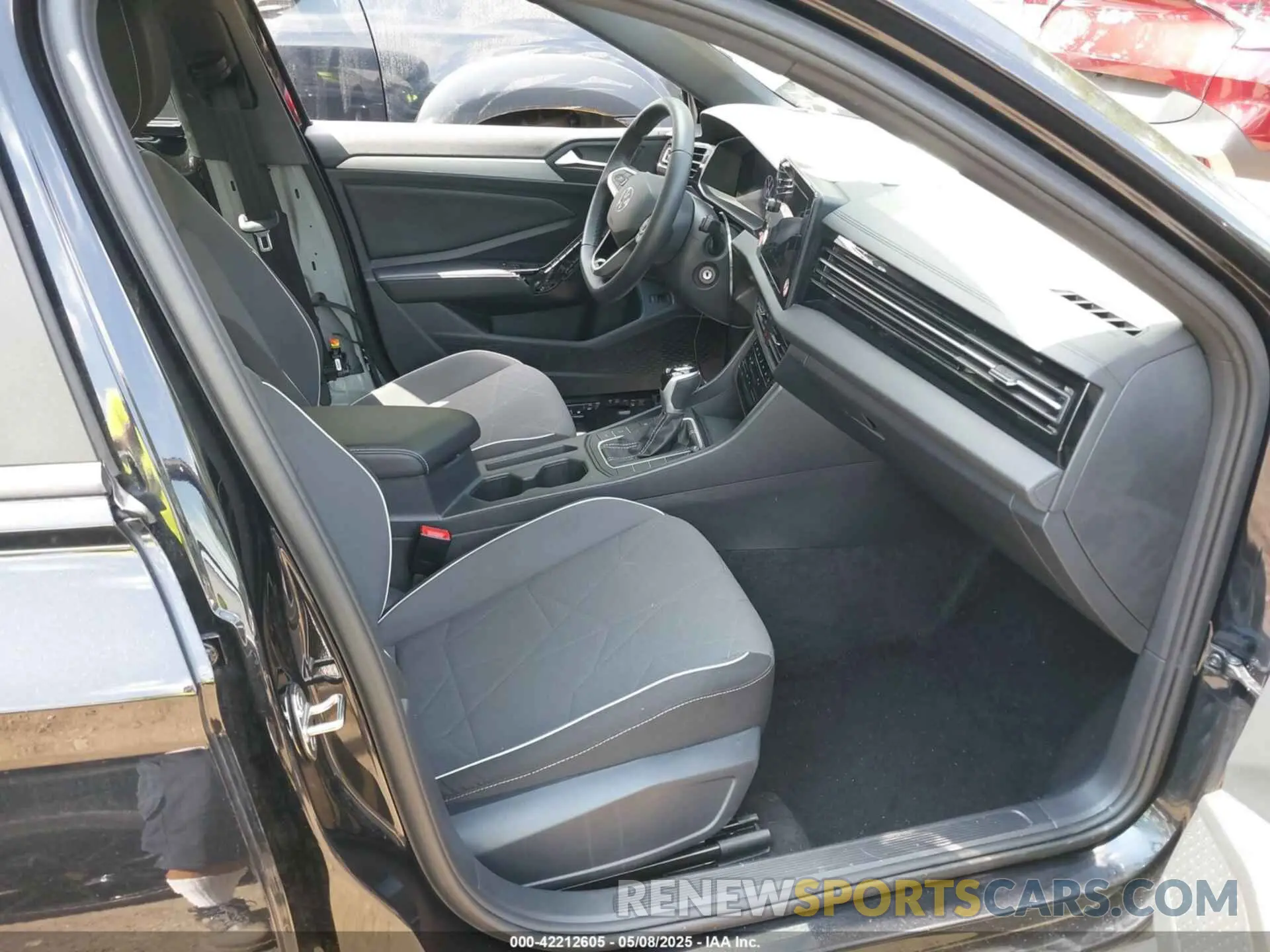 5 Photograph of a damaged car 3VWBX7BU8SM004453 VOLKSWAGEN JETTA 2025