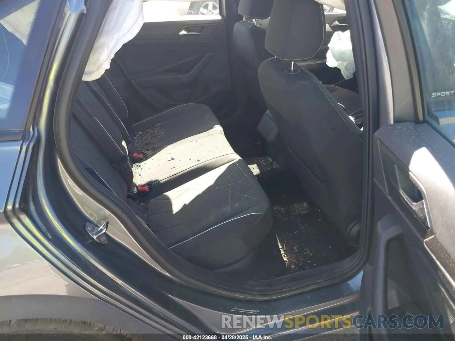 8 Photograph of a damaged car 3VWBX7BU9SM017454 VOLKSWAGEN JETTA 2025