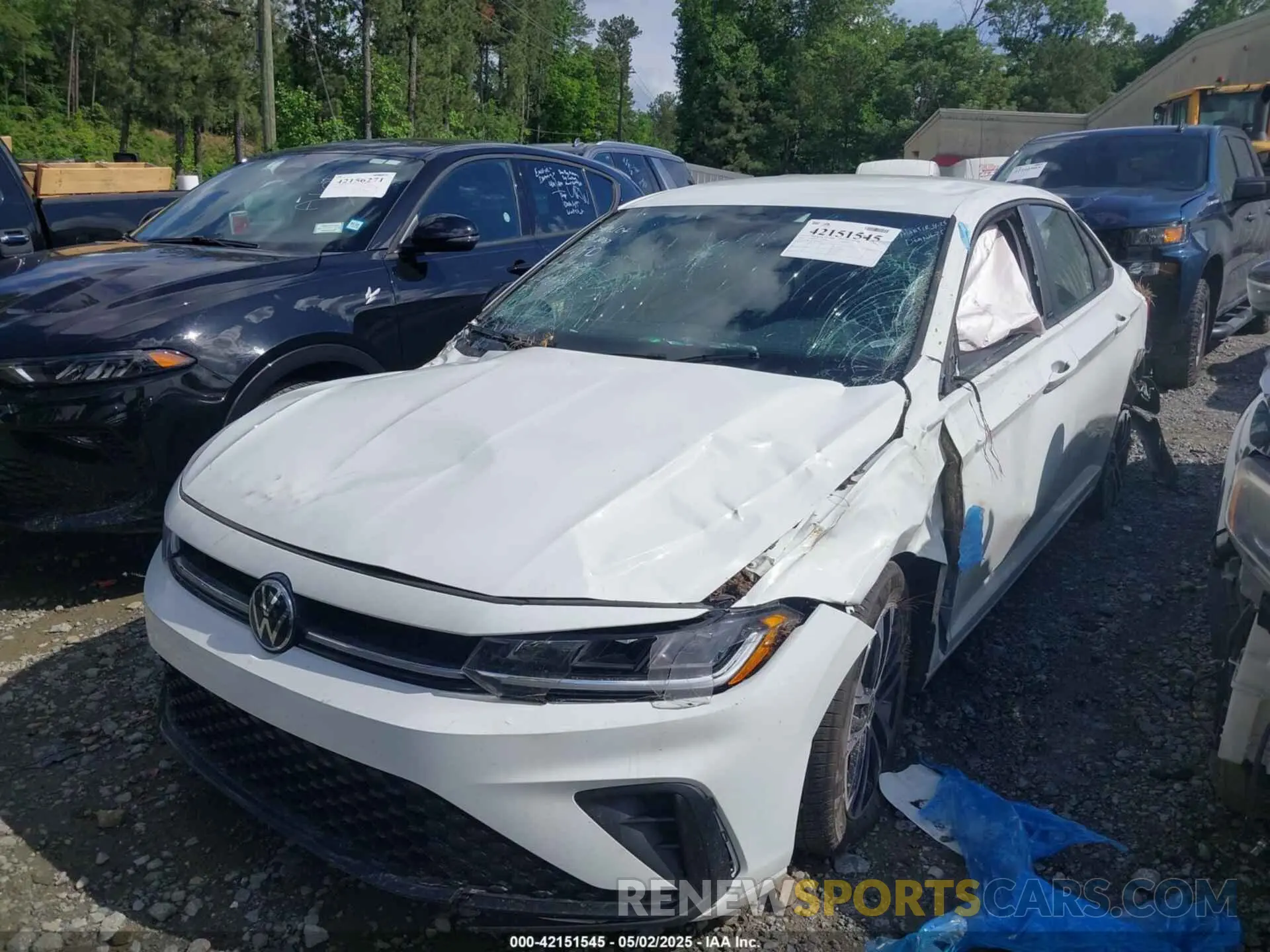 2 Photograph of a damaged car 3VWBX7BUXSM048308 VOLKSWAGEN JETTA 2025