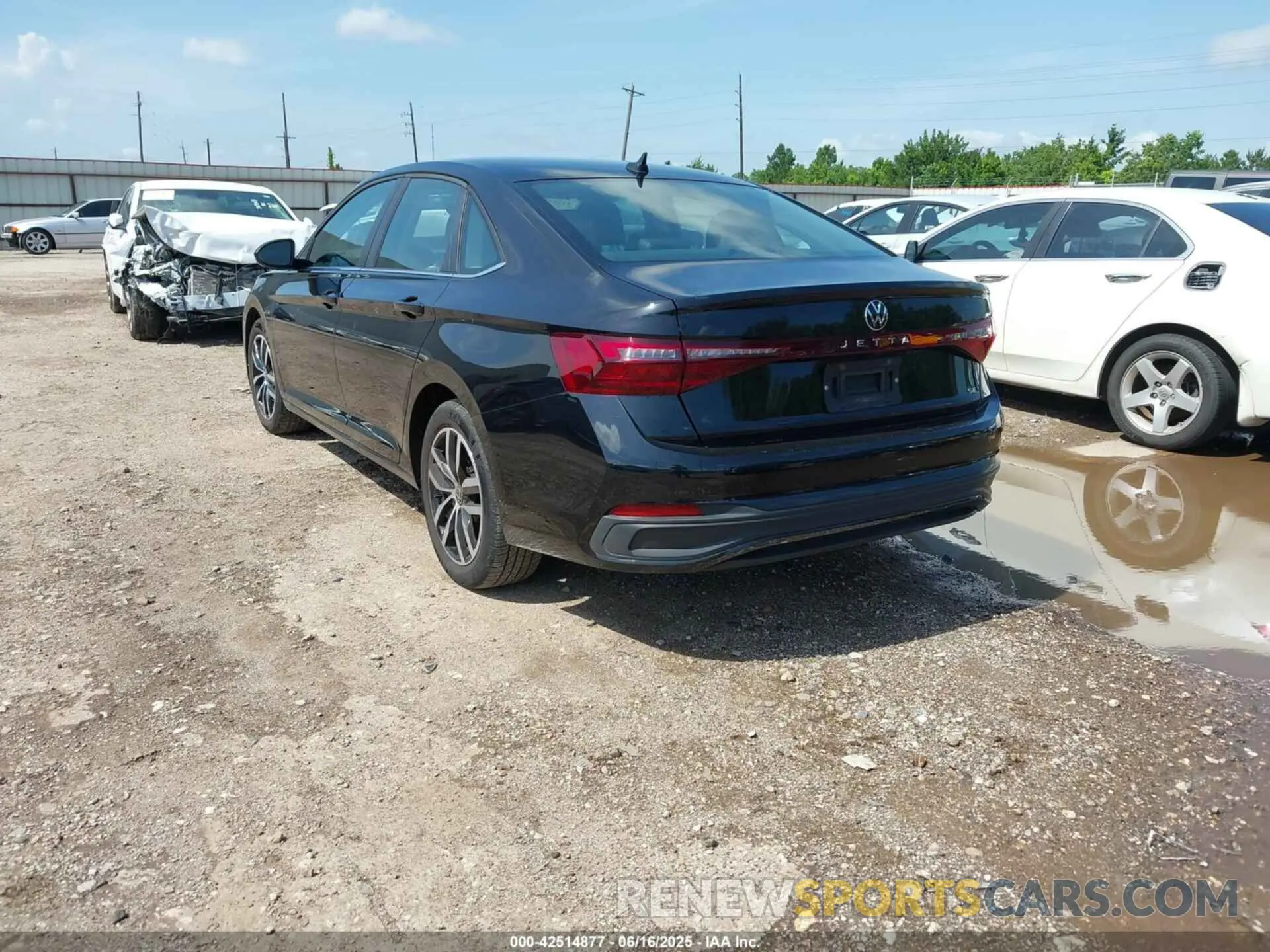 3 Photograph of a damaged car 3VWEX7BU5SM021871 VOLKSWAGEN JETTA 2025