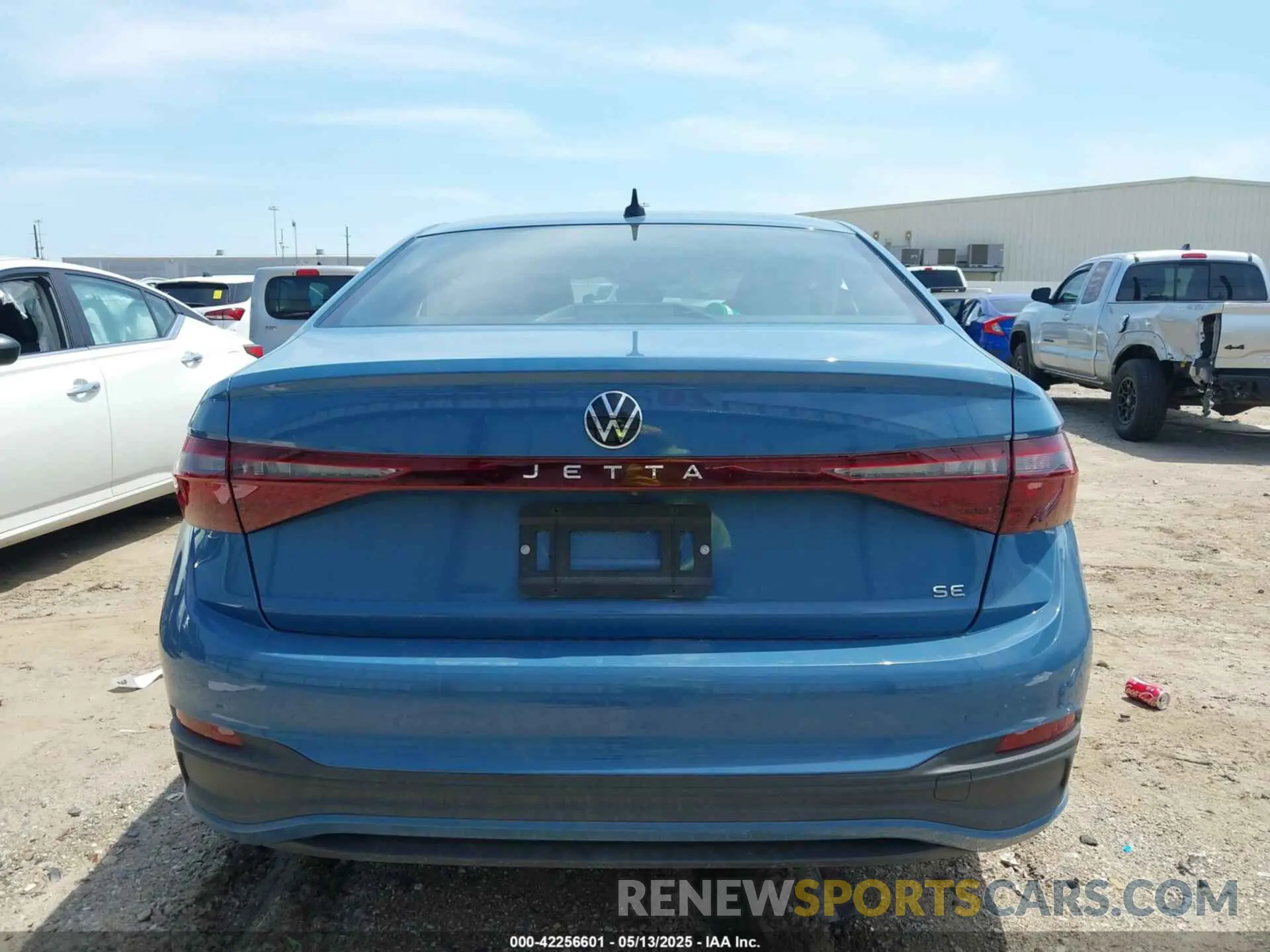 15 Photograph of a damaged car 3VWEX7BU5SM028769 VOLKSWAGEN JETTA 2025