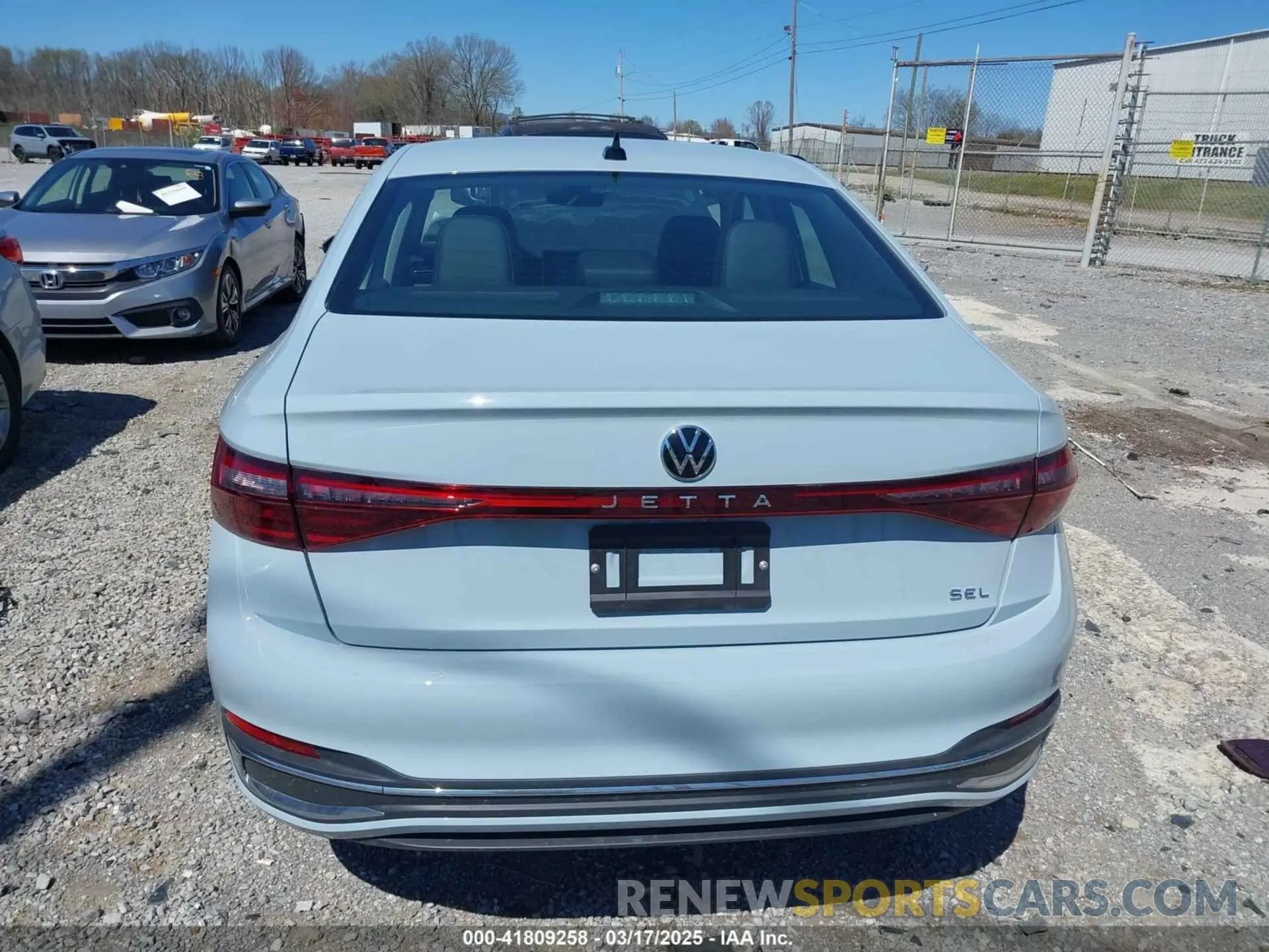 15 Photograph of a damaged car 3VWGX7BU7SM027602 VOLKSWAGEN JETTA 2025