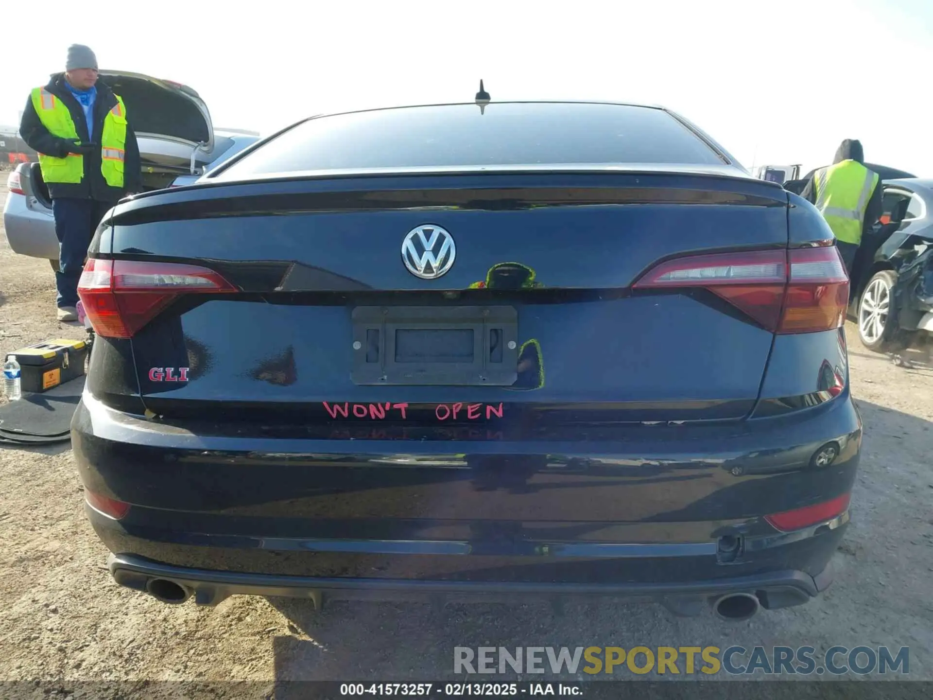 17 Photograph of a damaged car 3VW5T7BU3KM245927 VOLKSWAGEN JETTA GLI 2019