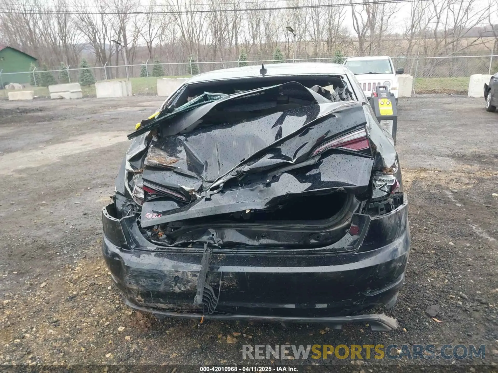19 Photograph of a damaged car 3VW5T7BU4KM142032 VOLKSWAGEN JETTA GLI 2019