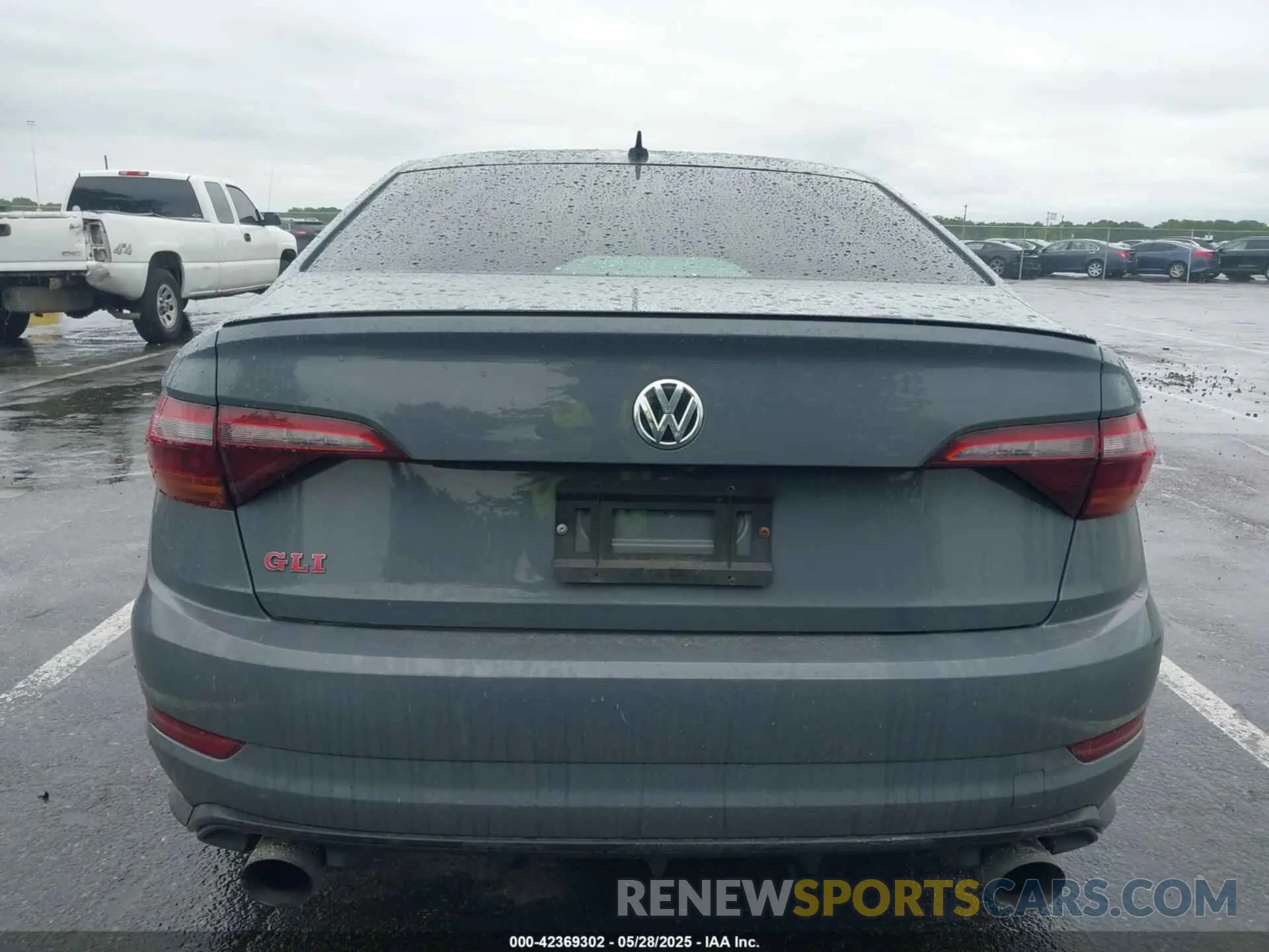 16 Photograph of a damaged car 3VW5T7BU6KM147829 VOLKSWAGEN JETTA GLI 2019