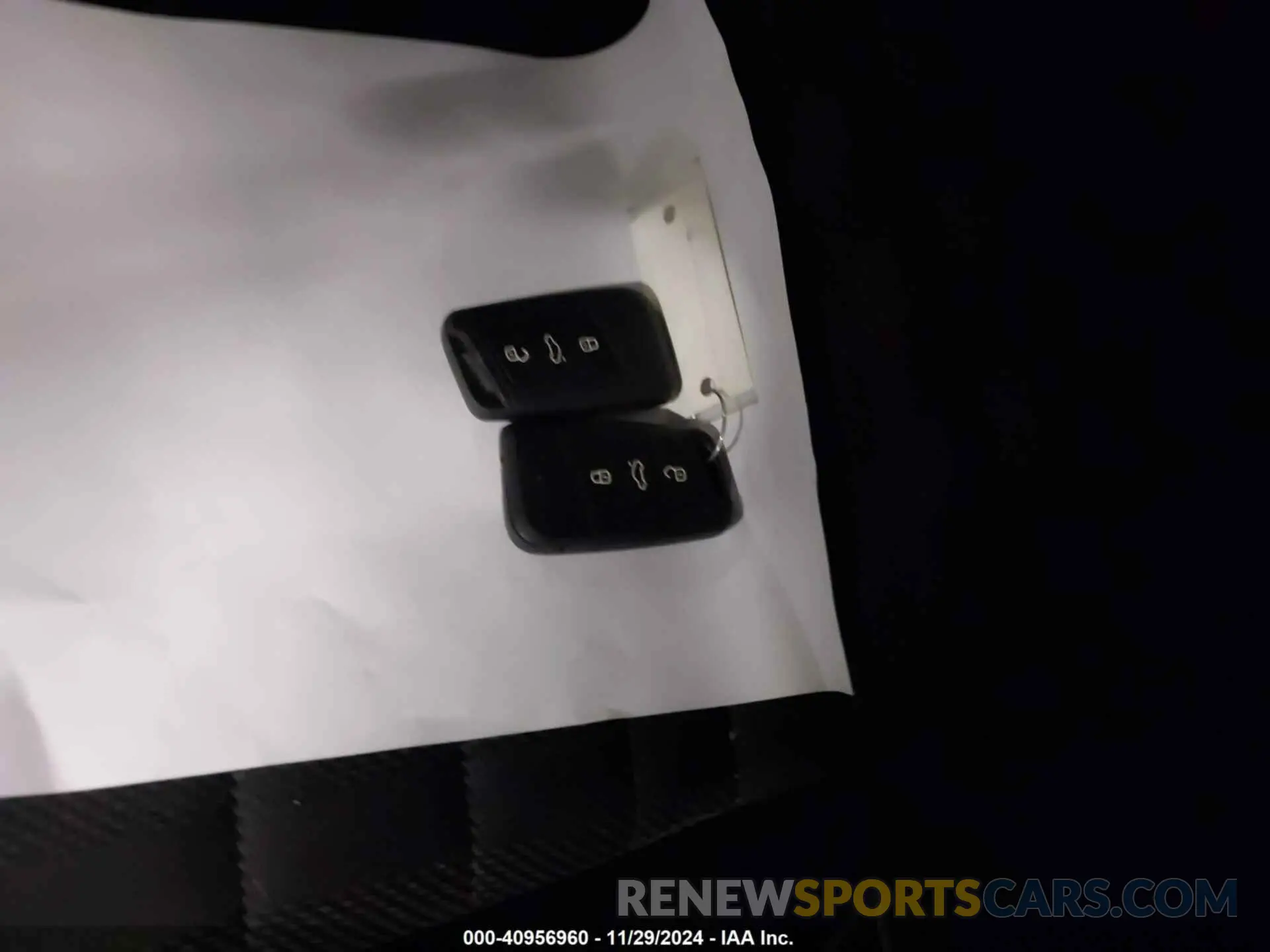 11 Photograph of a damaged car 3VW5T7BU6KM261054 VOLKSWAGEN JETTA GLI 2019