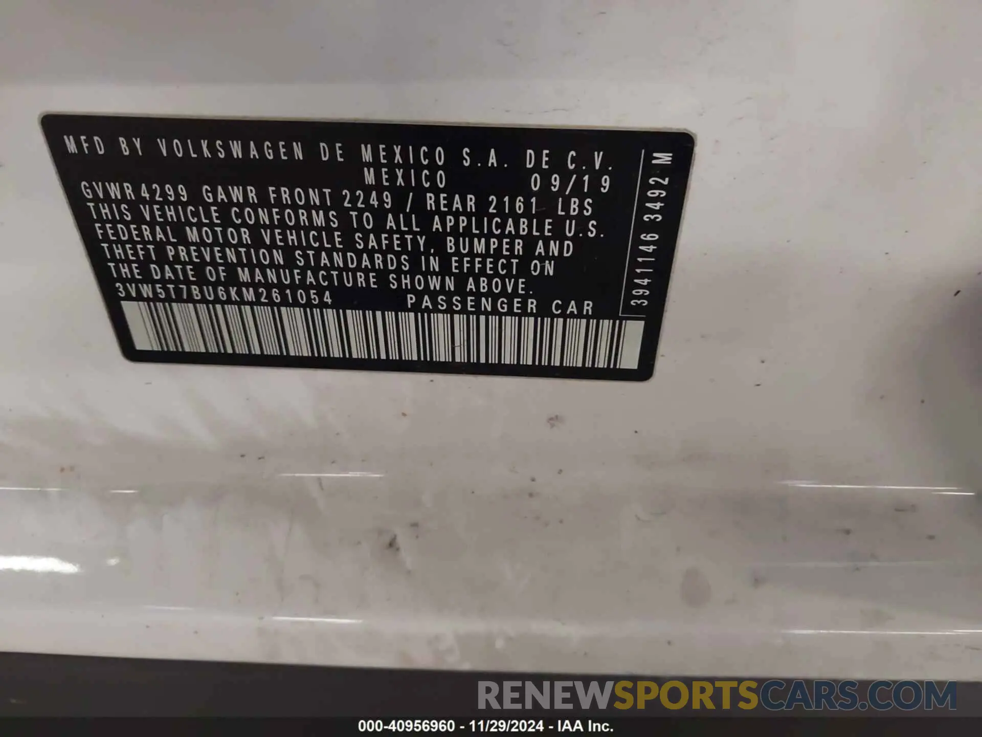 9 Photograph of a damaged car 3VW5T7BU6KM261054 VOLKSWAGEN JETTA GLI 2019