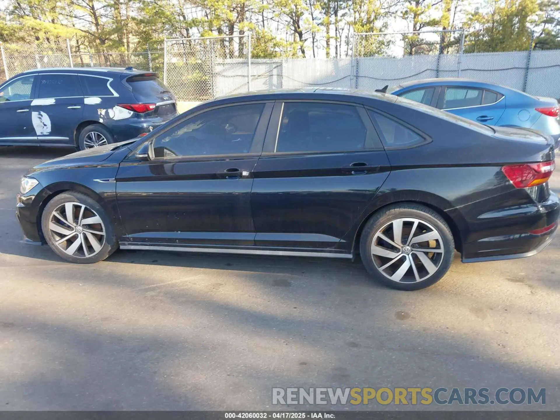 14 Photograph of a damaged car 3VW6T7BU7KM237429 VOLKSWAGEN JETTA GLI 2019