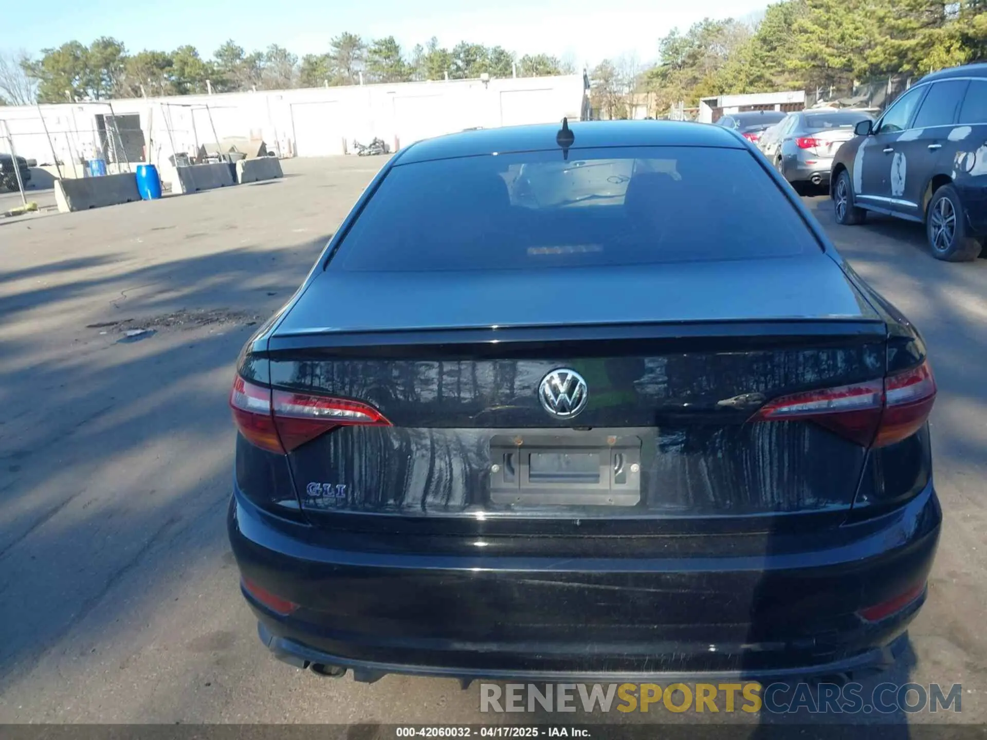 16 Photograph of a damaged car 3VW6T7BU7KM237429 VOLKSWAGEN JETTA GLI 2019