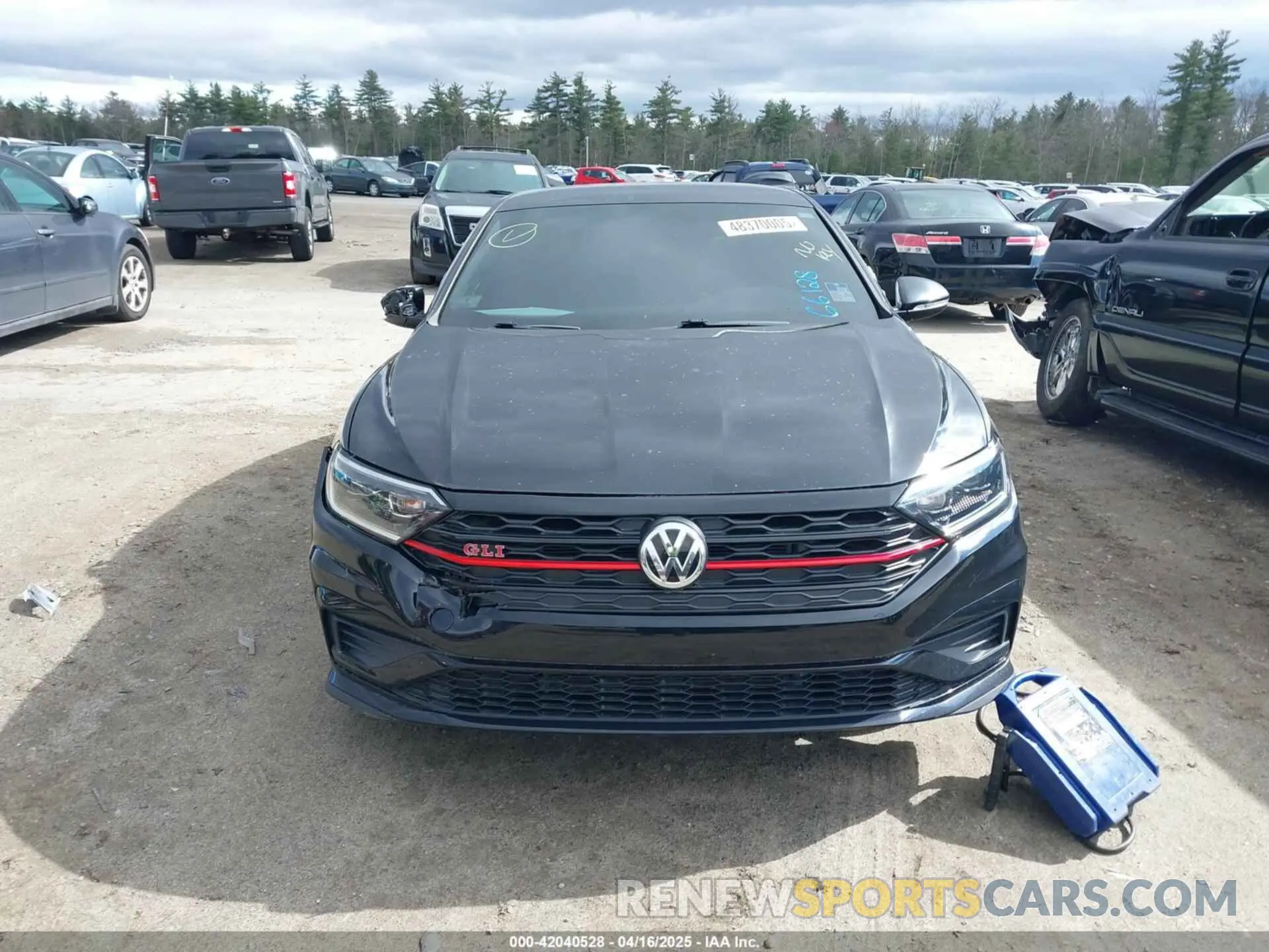 12 Photograph of a damaged car 3VW6T7BU7KM259821 VOLKSWAGEN JETTA GLI 2019
