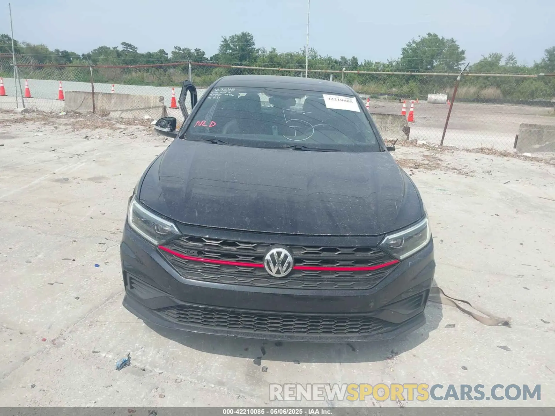 12 Photograph of a damaged car 3VW6T7BU9KM150275 VOLKSWAGEN JETTA GLI 2019