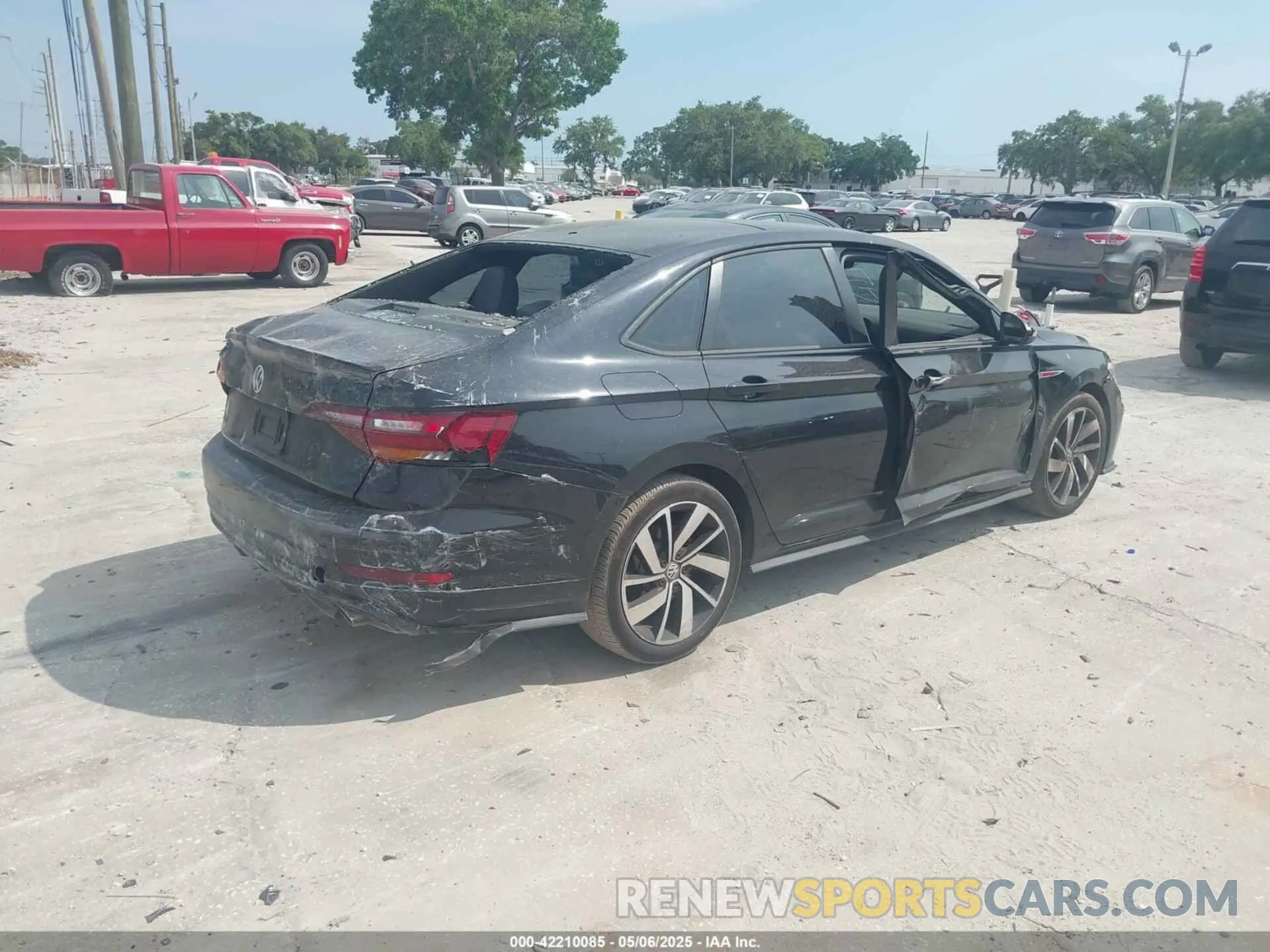 4 Photograph of a damaged car 3VW6T7BU9KM150275 VOLKSWAGEN JETTA GLI 2019