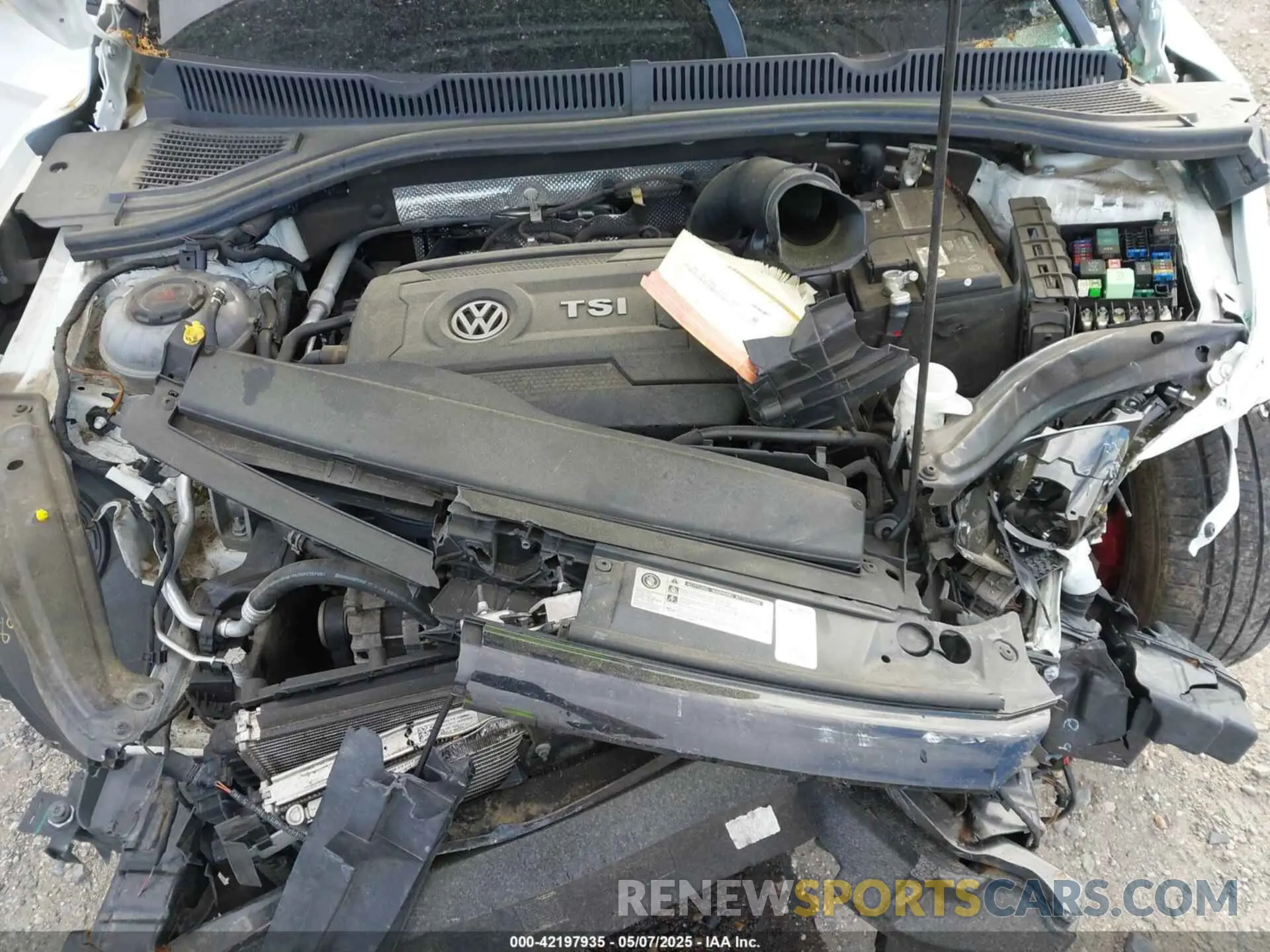 10 Photograph of a damaged car 3VW6T7BU9KM177332 VOLKSWAGEN JETTA GLI 2019