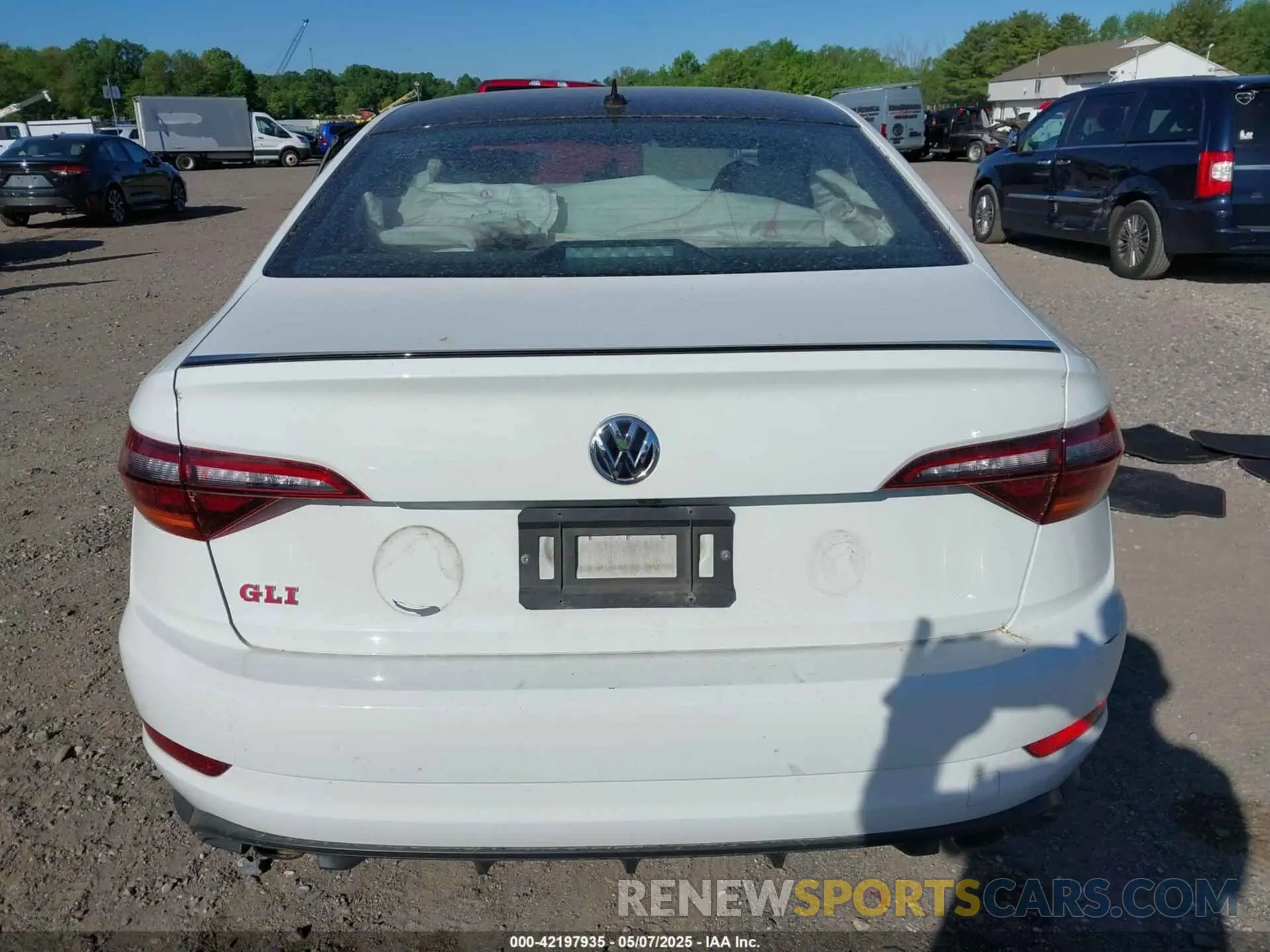 16 Photograph of a damaged car 3VW6T7BU9KM177332 VOLKSWAGEN JETTA GLI 2019