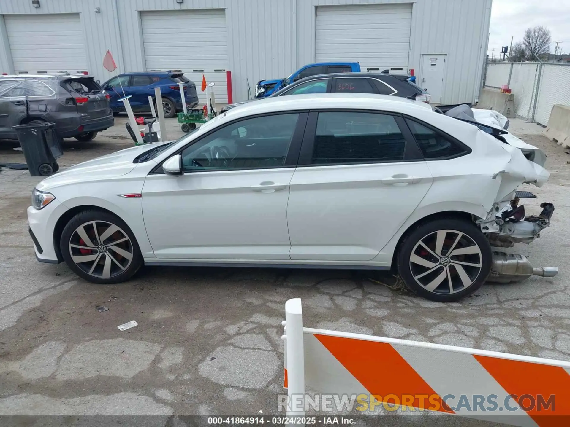 14 Photograph of a damaged car 3VW6T7BU9KM243846 VOLKSWAGEN JETTA GLI 2019