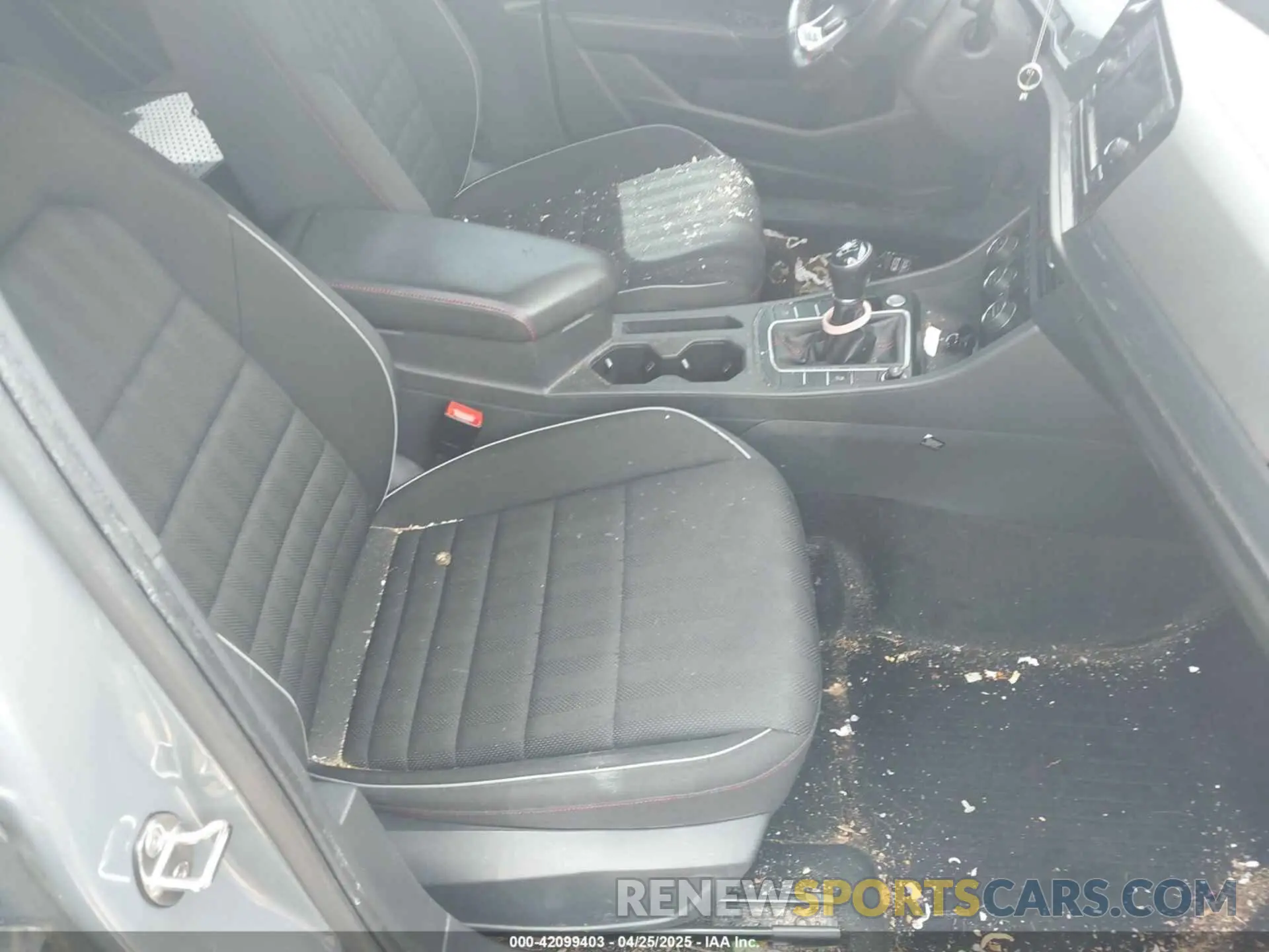 5 Photograph of a damaged car 3VW5T7BU3LM051545 VOLKSWAGEN JETTA GLI 2020