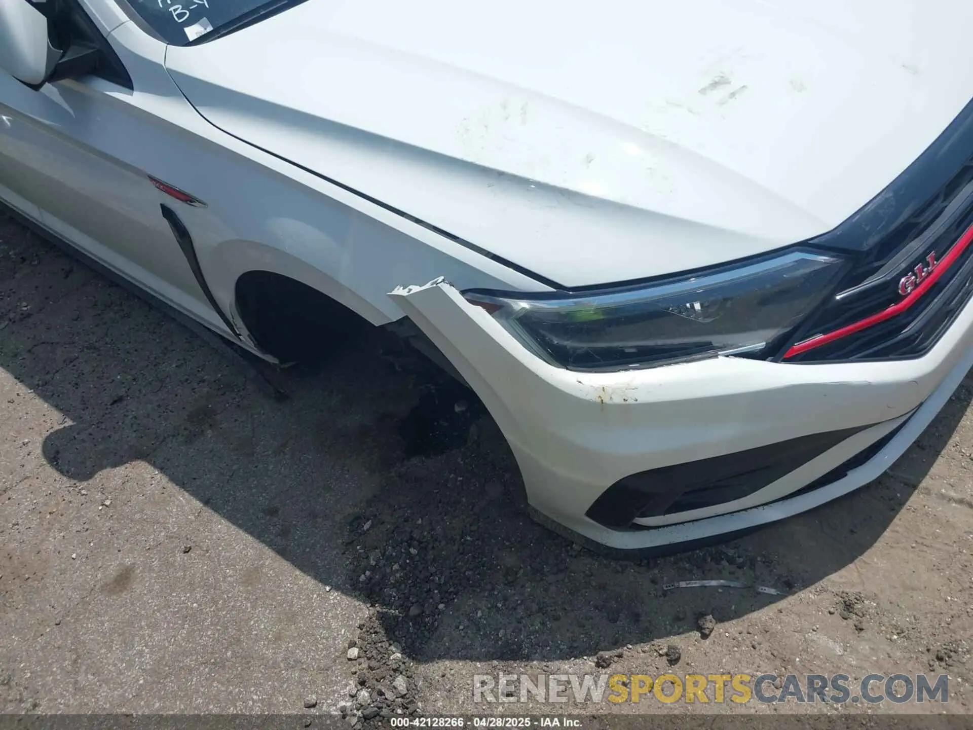 6 Photograph of a damaged car 3VW6T7BU2LM082452 VOLKSWAGEN JETTA GLI 2020