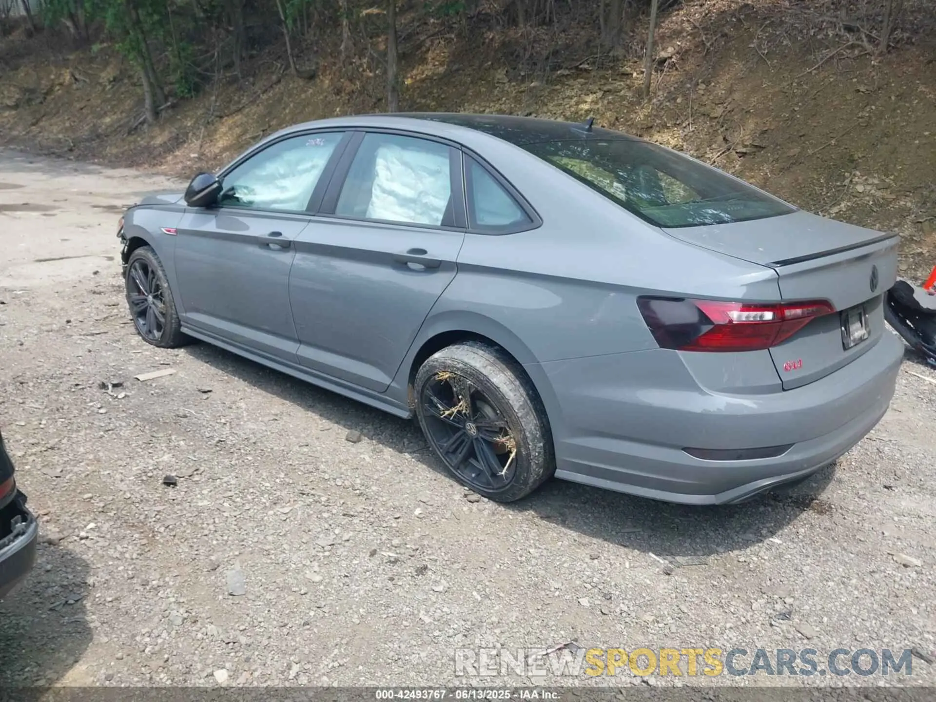 3 Photograph of a damaged car 3VW6T7BU7LM087517 VOLKSWAGEN JETTA GLI 2020