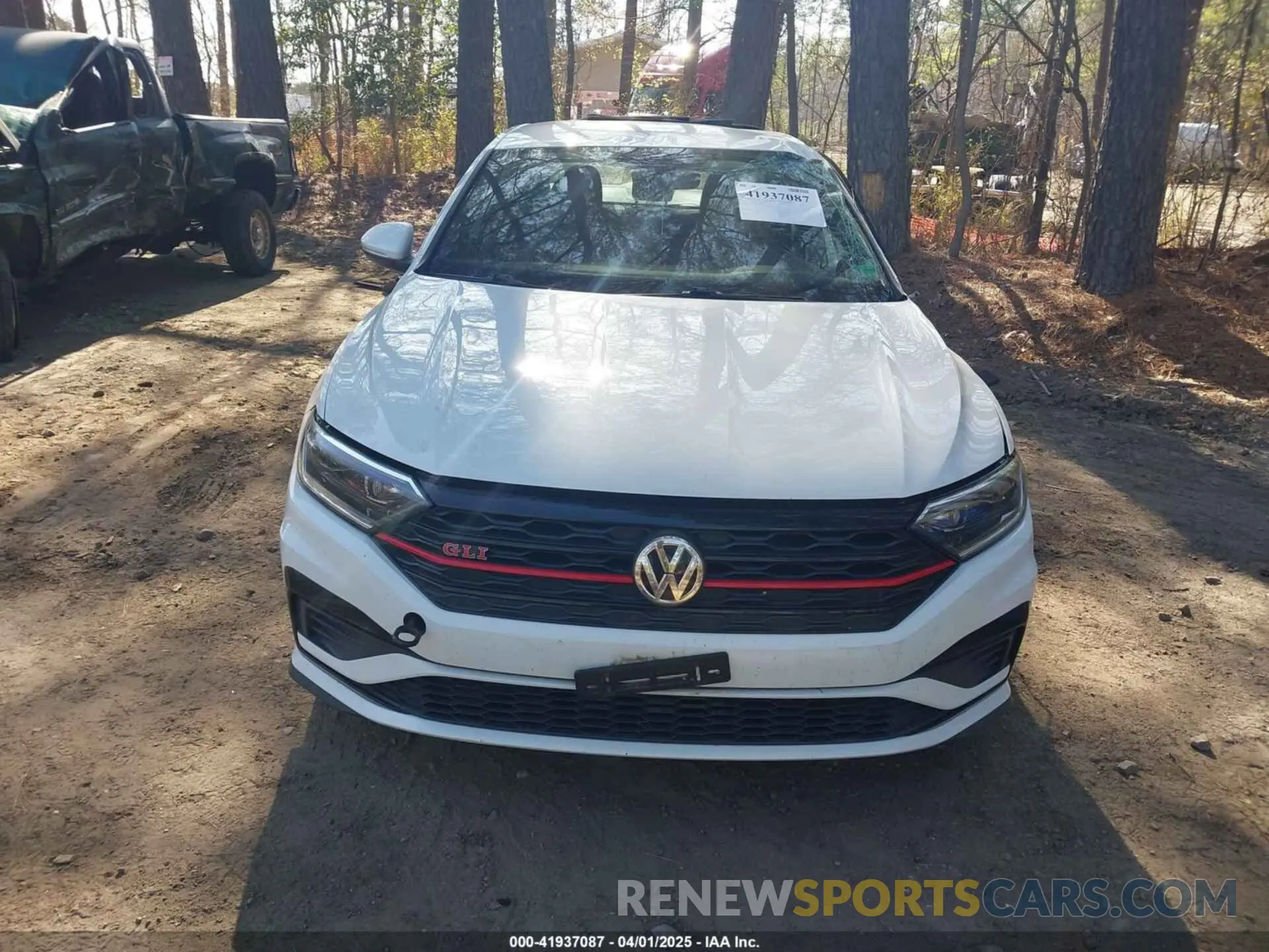 12 Photograph of a damaged car 3VW6T7BUXLM038747 VOLKSWAGEN JETTA GLI 2020