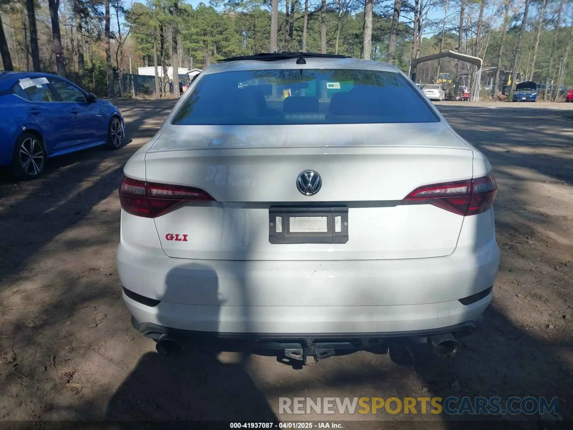 16 Photograph of a damaged car 3VW6T7BUXLM038747 VOLKSWAGEN JETTA GLI 2020