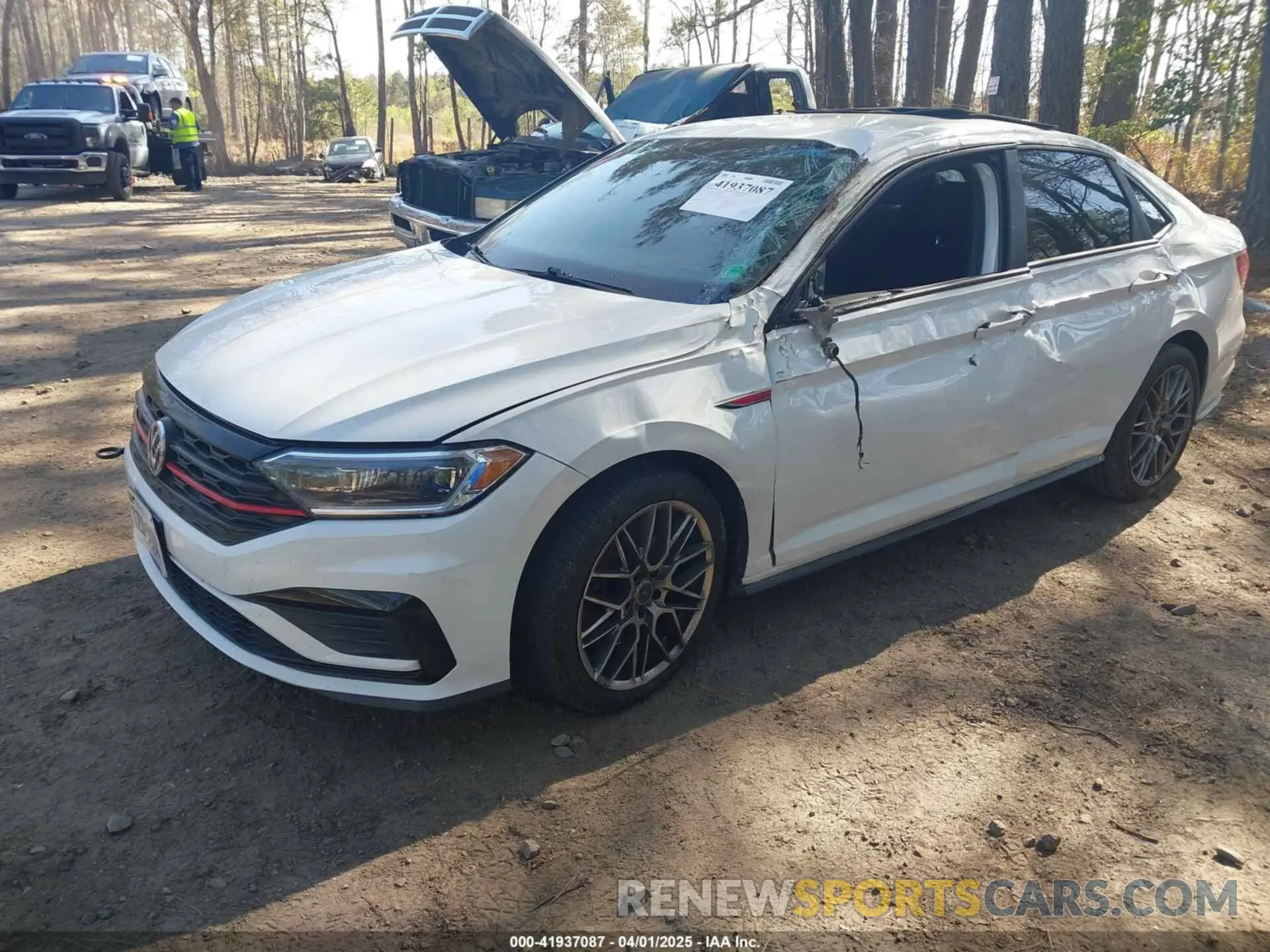 2 Photograph of a damaged car 3VW6T7BUXLM038747 VOLKSWAGEN JETTA GLI 2020