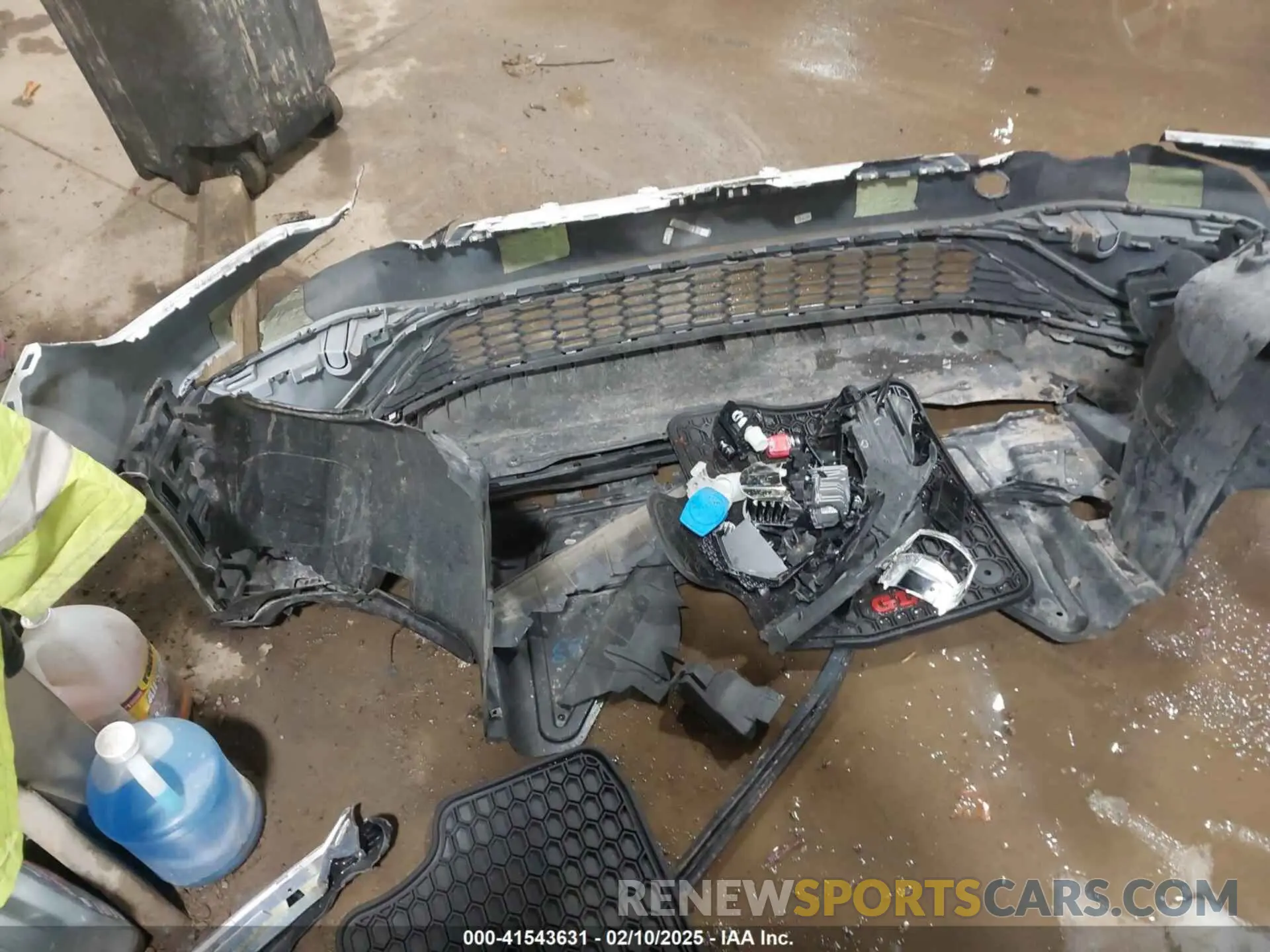 12 Photograph of a damaged car 3VW6T7BUXLM039056 VOLKSWAGEN JETTA GLI 2020