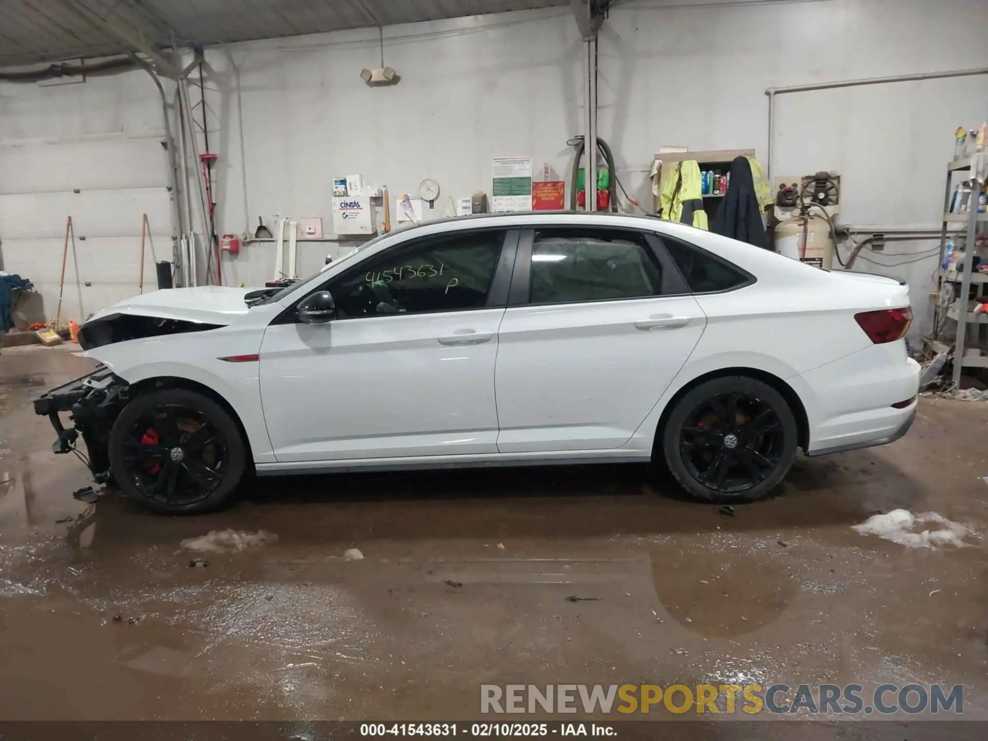15 Photograph of a damaged car 3VW6T7BUXLM039056 VOLKSWAGEN JETTA GLI 2020