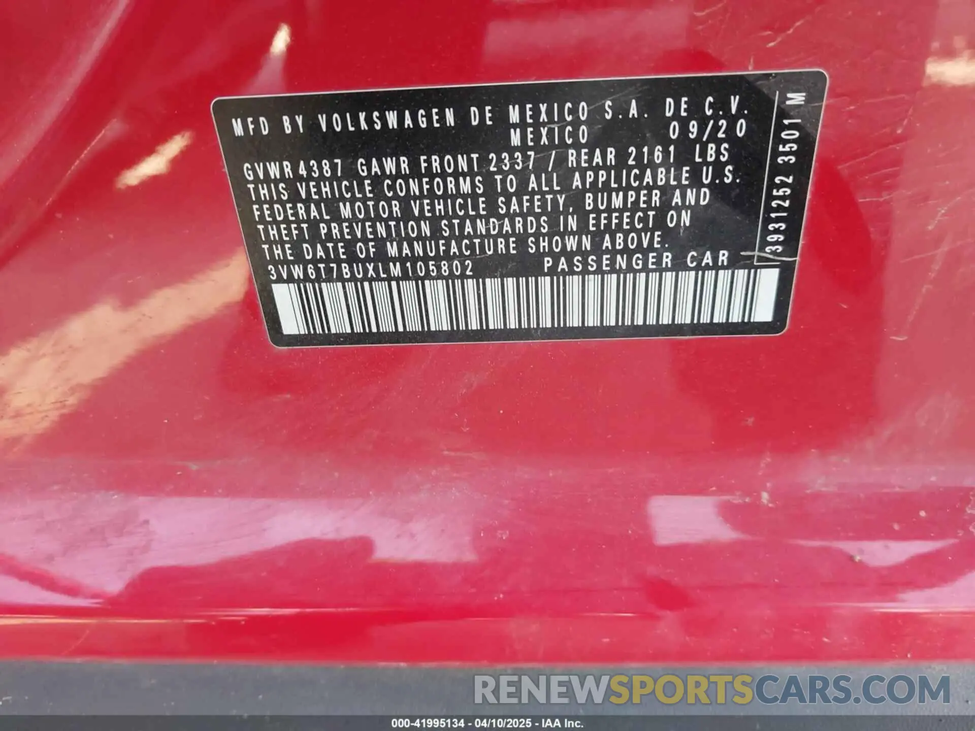 9 Photograph of a damaged car 3VW6T7BUXLM105802 VOLKSWAGEN JETTA GLI 2020