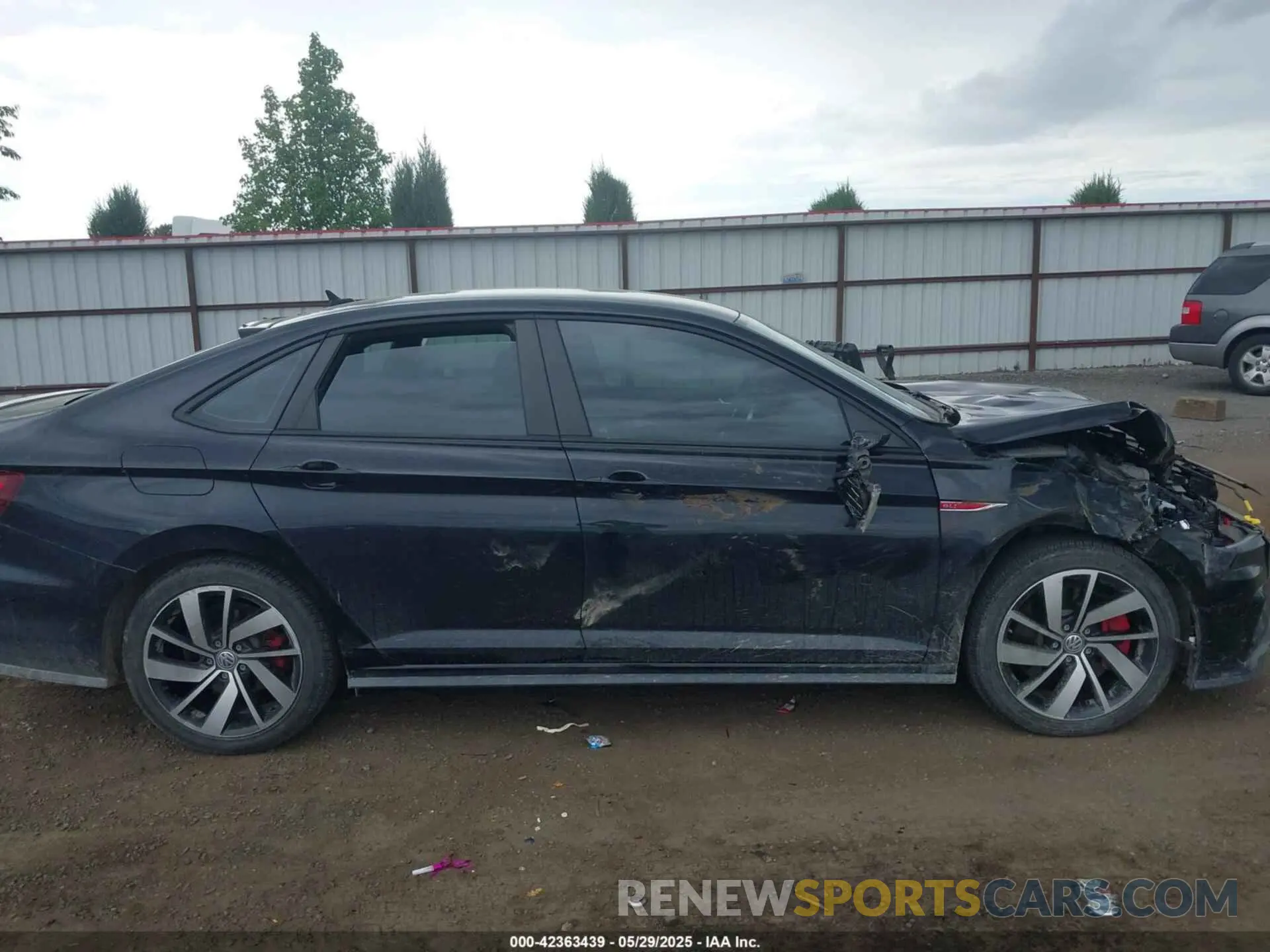 14 Photograph of a damaged car 3VW5T7BU5MM047739 VOLKSWAGEN JETTA GLI 2021