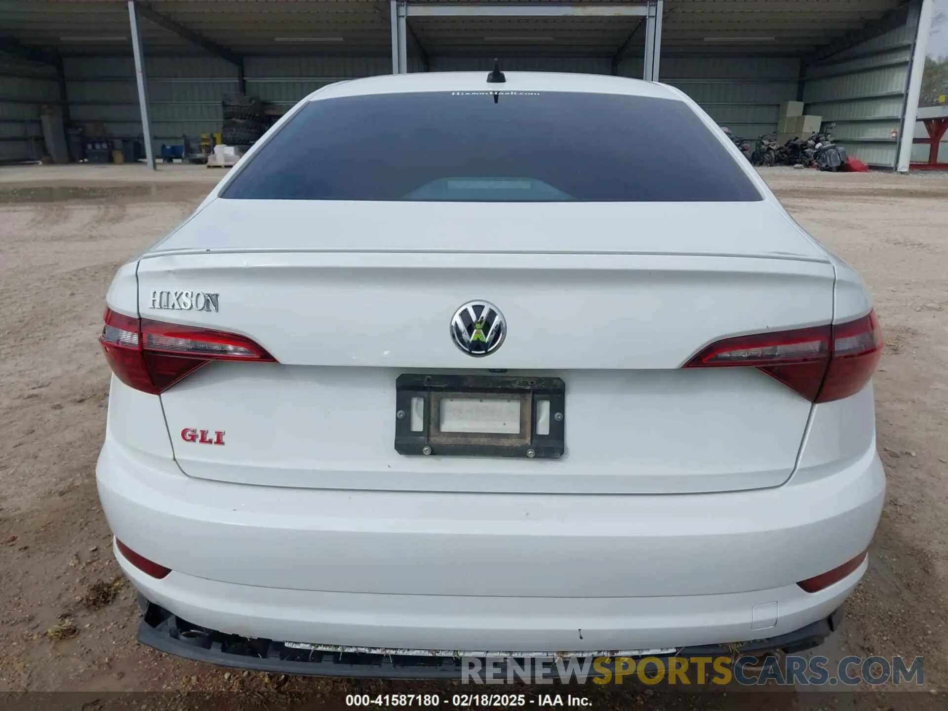 17 Photograph of a damaged car 3VW6T7BU9MM021181 VOLKSWAGEN JETTA GLI 2021