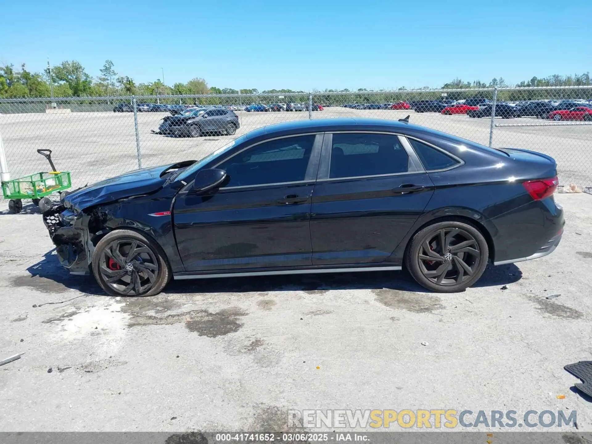14 Photograph of a damaged car 3VW1T7BU9RM050889 VOLKSWAGEN JETTA GLI 2024