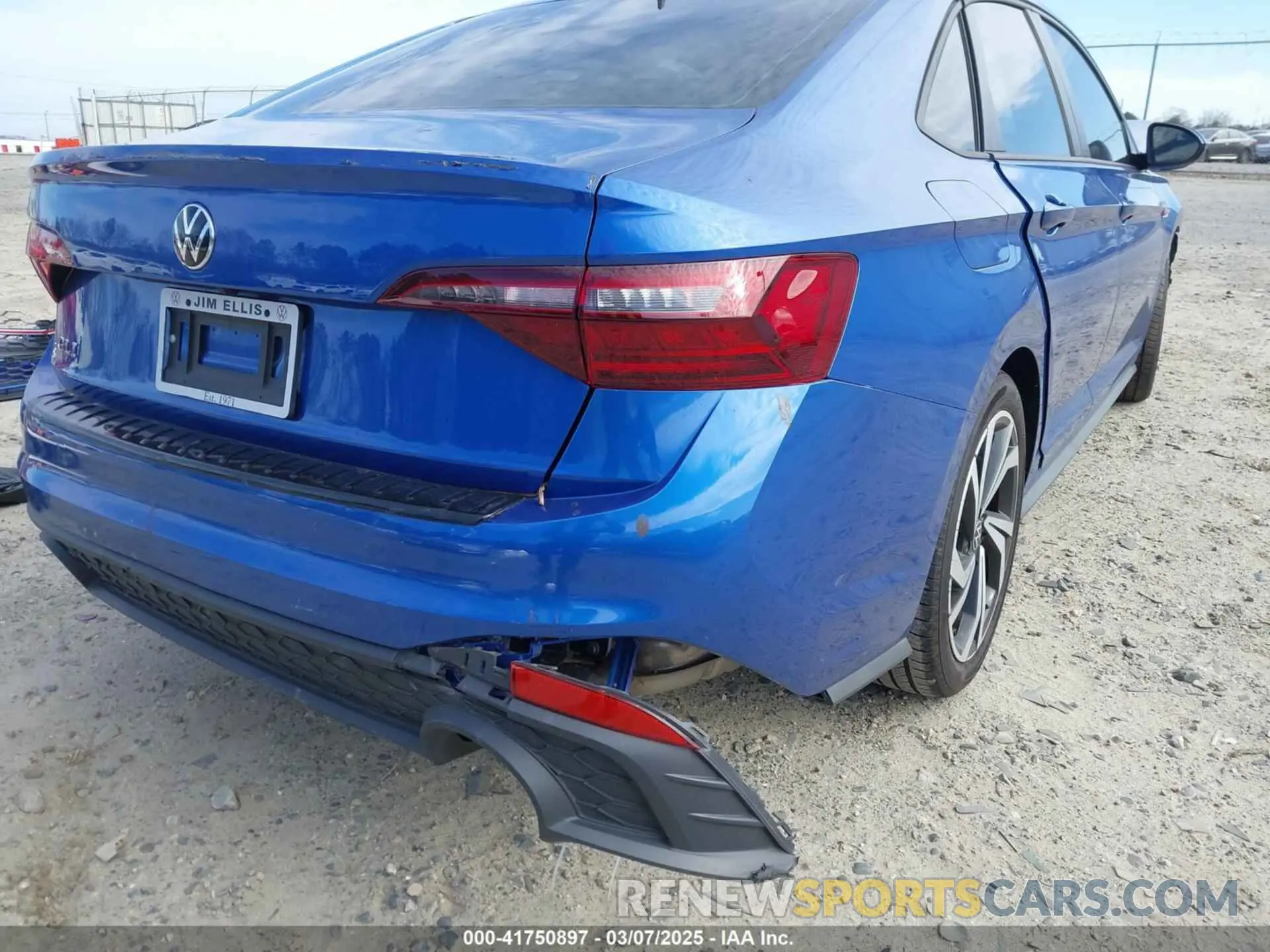 18 Photograph of a damaged car 3VW2T7BU9RM066403 VOLKSWAGEN JETTA GLI 2024