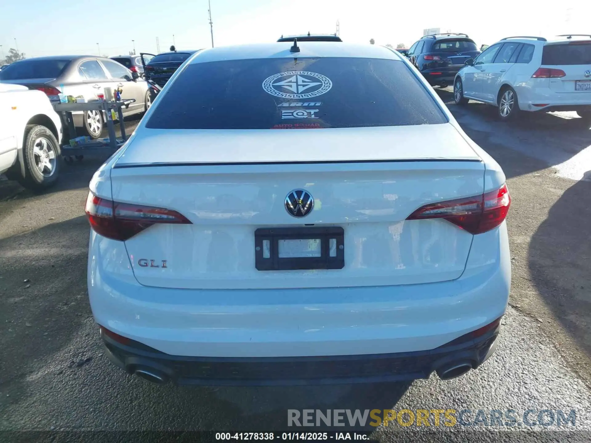17 Photograph of a damaged car 3VW8T7BU1RM036855 VOLKSWAGEN JETTA GLI 2024