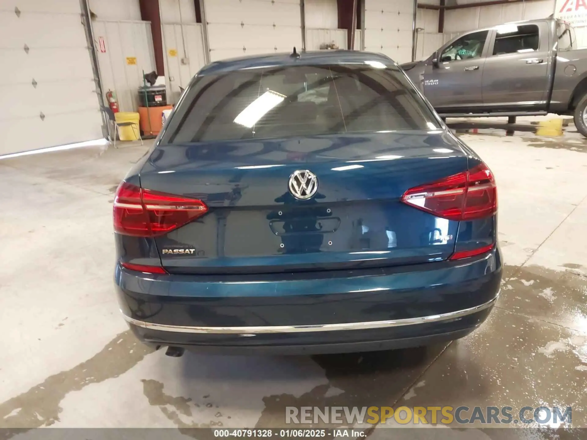 17 Photograph of a damaged car 1VWLA7A30KC008917 VOLKSWAGEN PASSAT 2019