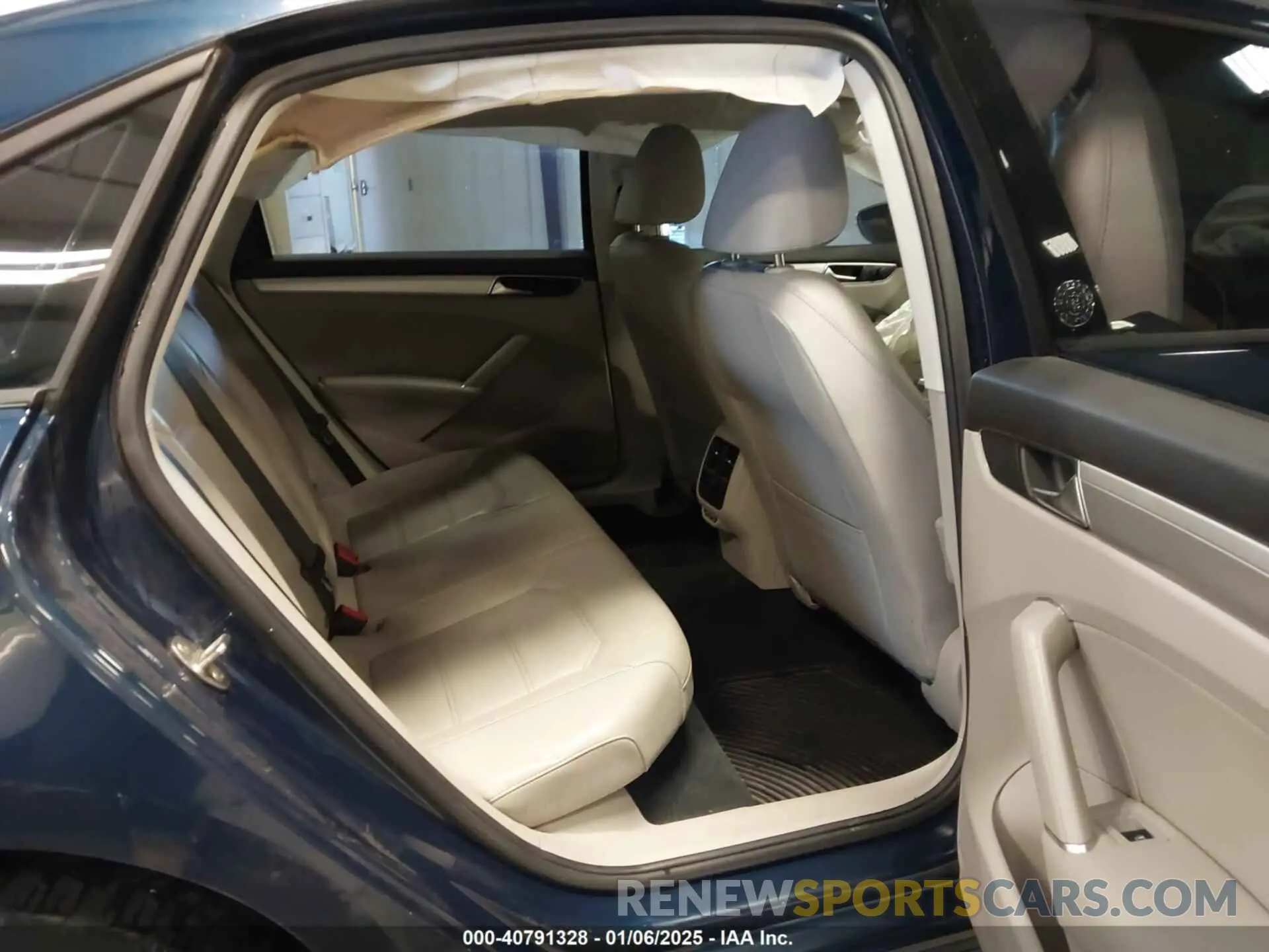 8 Photograph of a damaged car 1VWLA7A30KC008917 VOLKSWAGEN PASSAT 2019