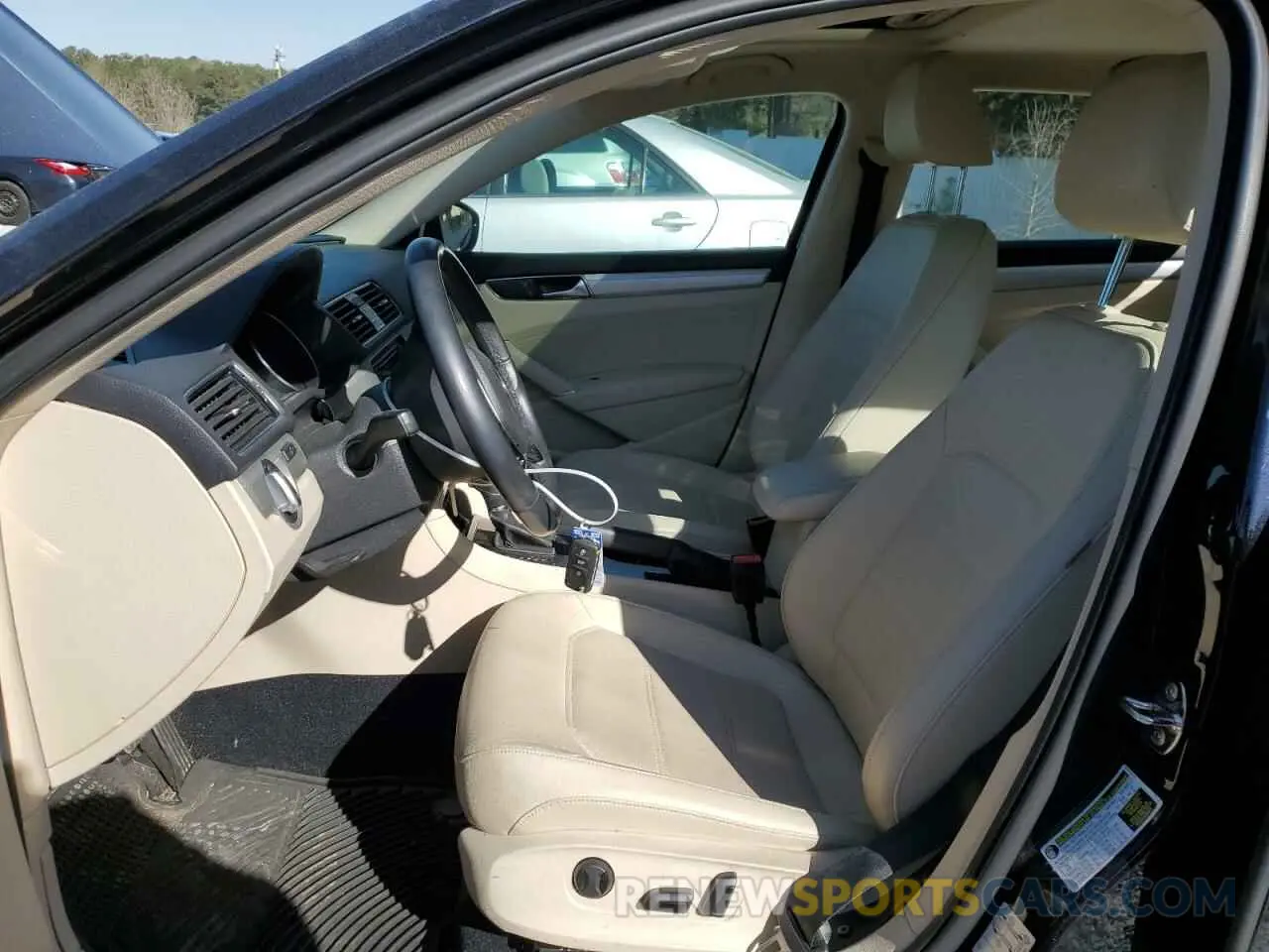 7 Photograph of a damaged car 1VWLA7A31KC000745 VOLKSWAGEN PASSAT 2019