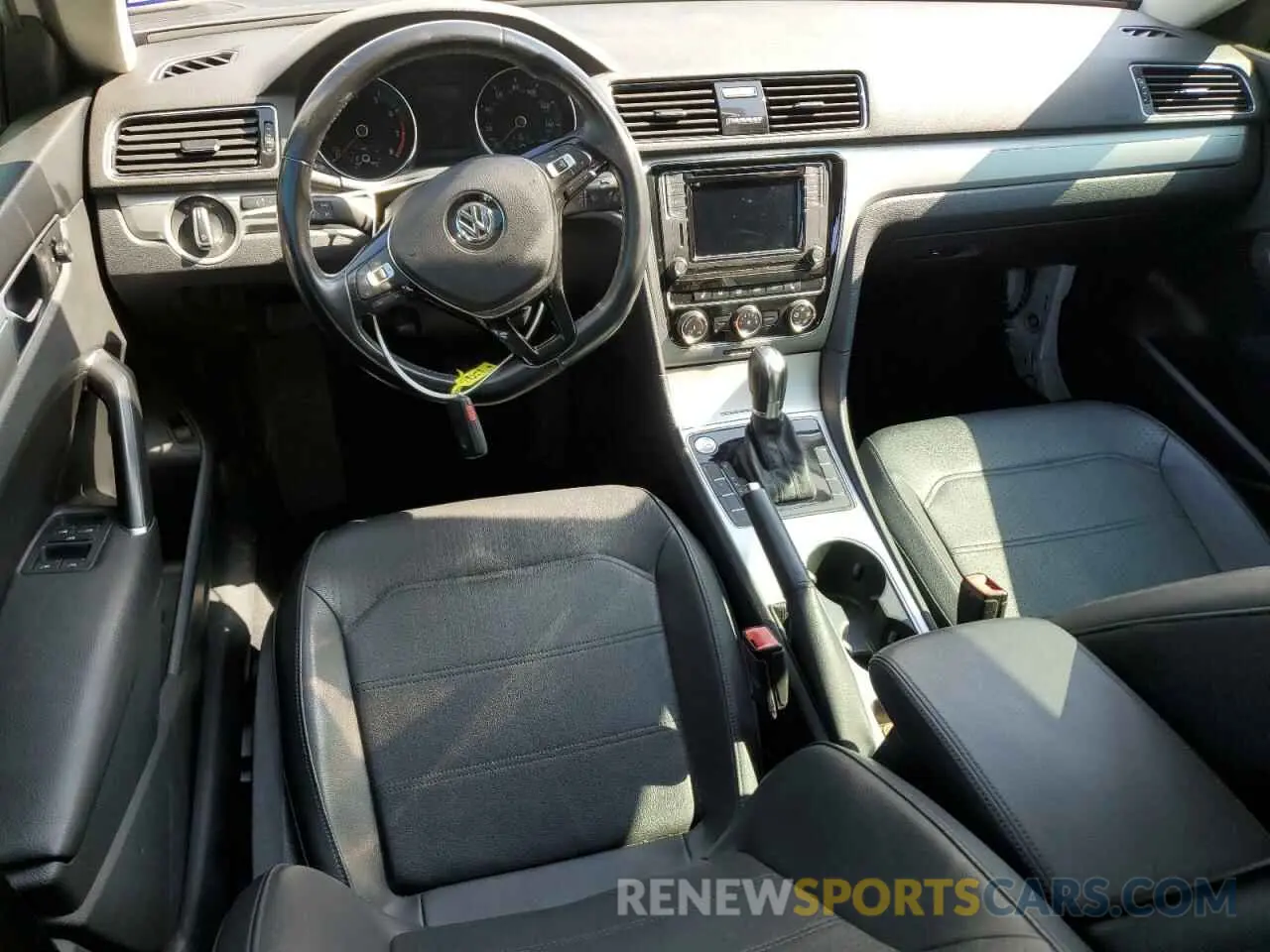 8 Photograph of a damaged car 1VWLA7A34KC008757 VOLKSWAGEN PASSAT 2019