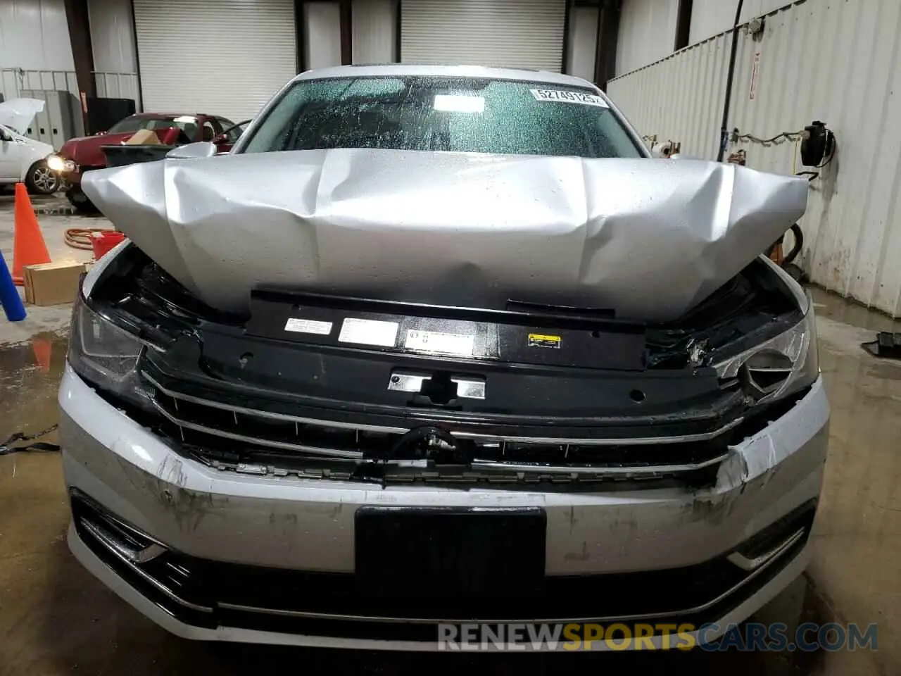 5 Photograph of a damaged car 1VWLA7A35KC002255 VOLKSWAGEN PASSAT 2019