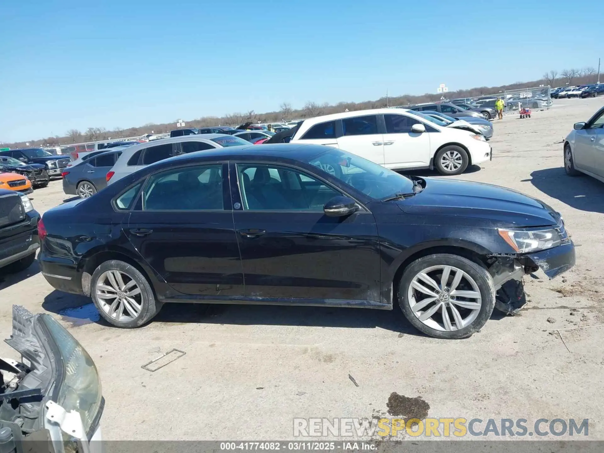 13 Photograph of a damaged car 1VWLA7A35KC004541 VOLKSWAGEN PASSAT 2019