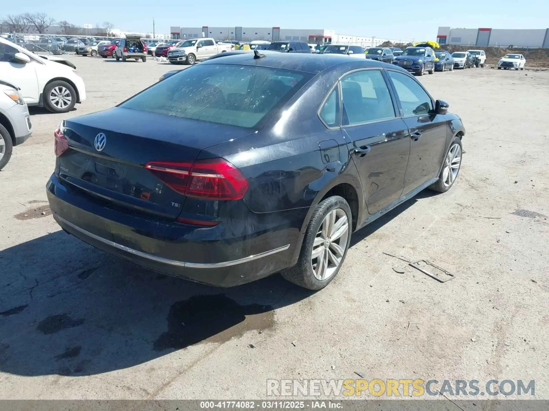 4 Photograph of a damaged car 1VWLA7A35KC004541 VOLKSWAGEN PASSAT 2019