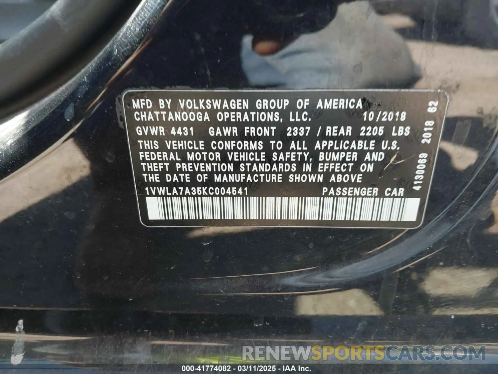 9 Photograph of a damaged car 1VWLA7A35KC004541 VOLKSWAGEN PASSAT 2019