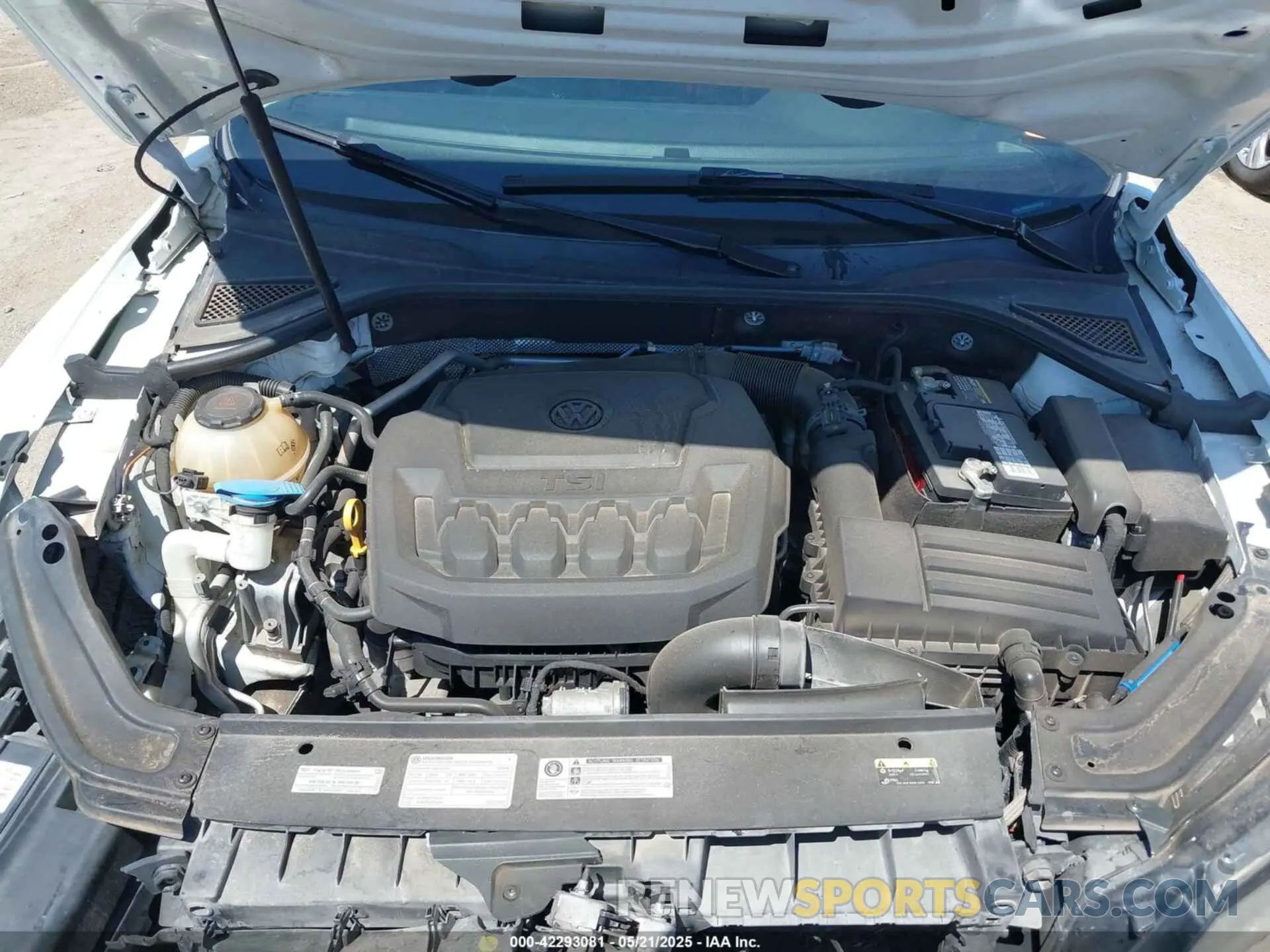 10 Photograph of a damaged car 1VWLA7A36KC008789 VOLKSWAGEN PASSAT 2019