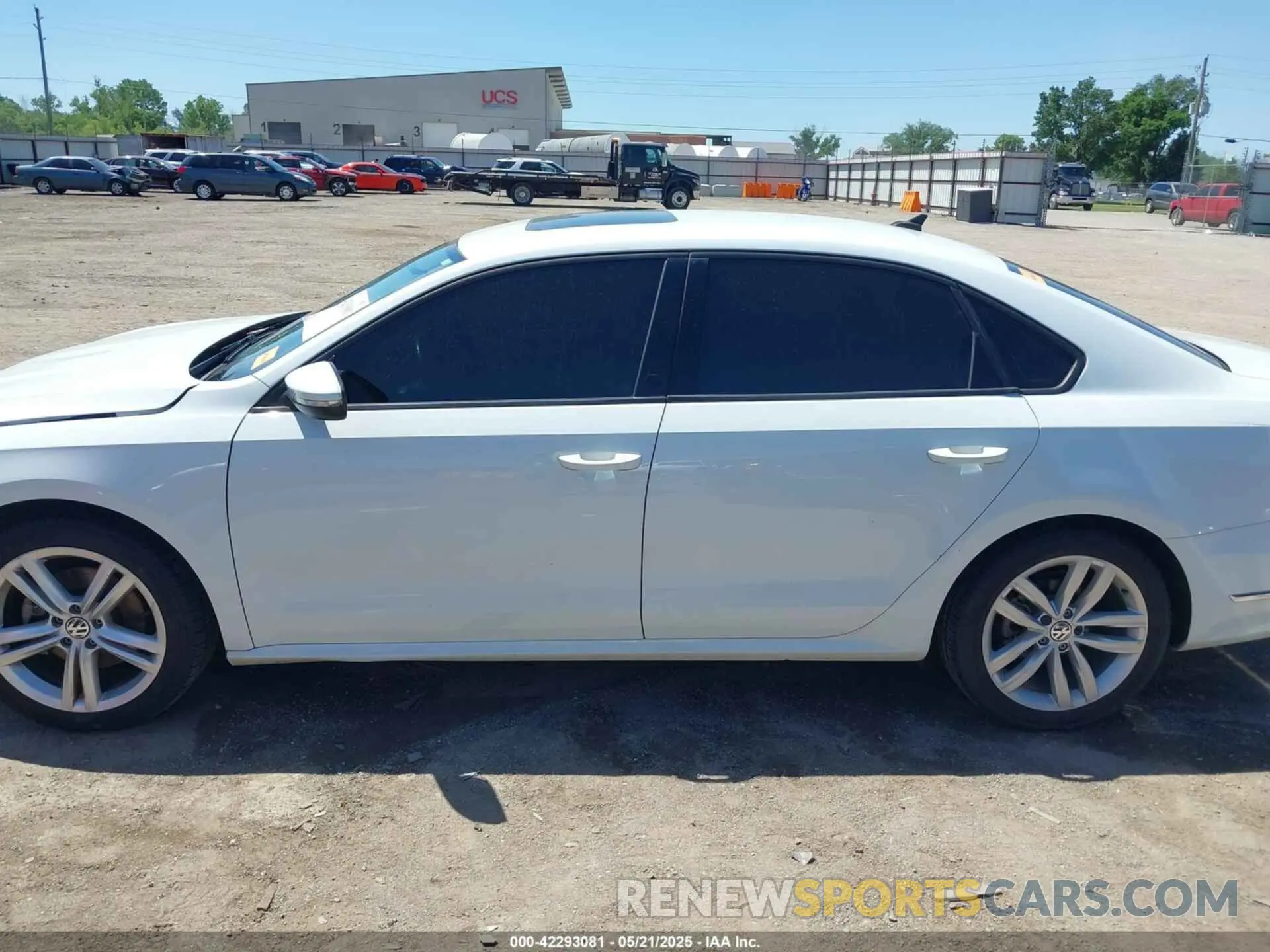 15 Photograph of a damaged car 1VWLA7A36KC008789 VOLKSWAGEN PASSAT 2019