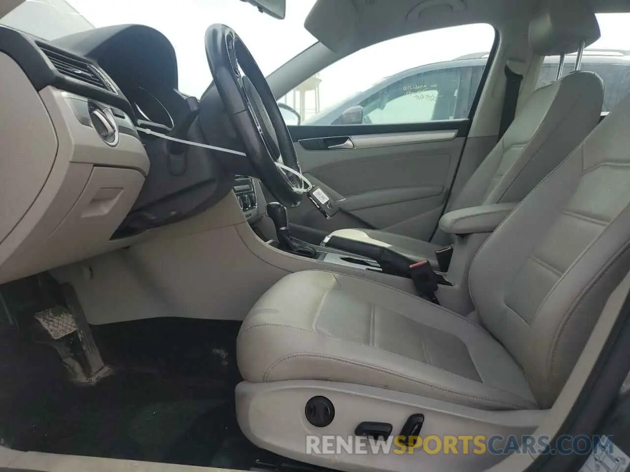 7 Photograph of a damaged car 1VWLA7A37KC001513 VOLKSWAGEN PASSAT 2019