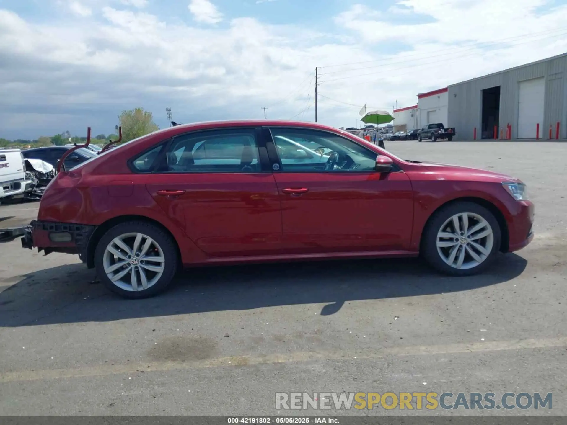 14 Photograph of a damaged car 1VWLA7A37KC007702 VOLKSWAGEN PASSAT 2019