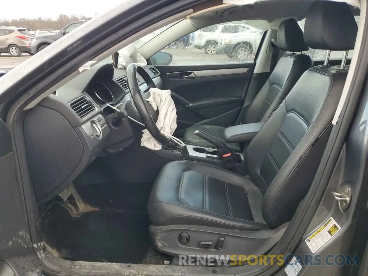 7 Photograph of a damaged car 1VWLA7A38KC005411 VOLKSWAGEN PASSAT 2019